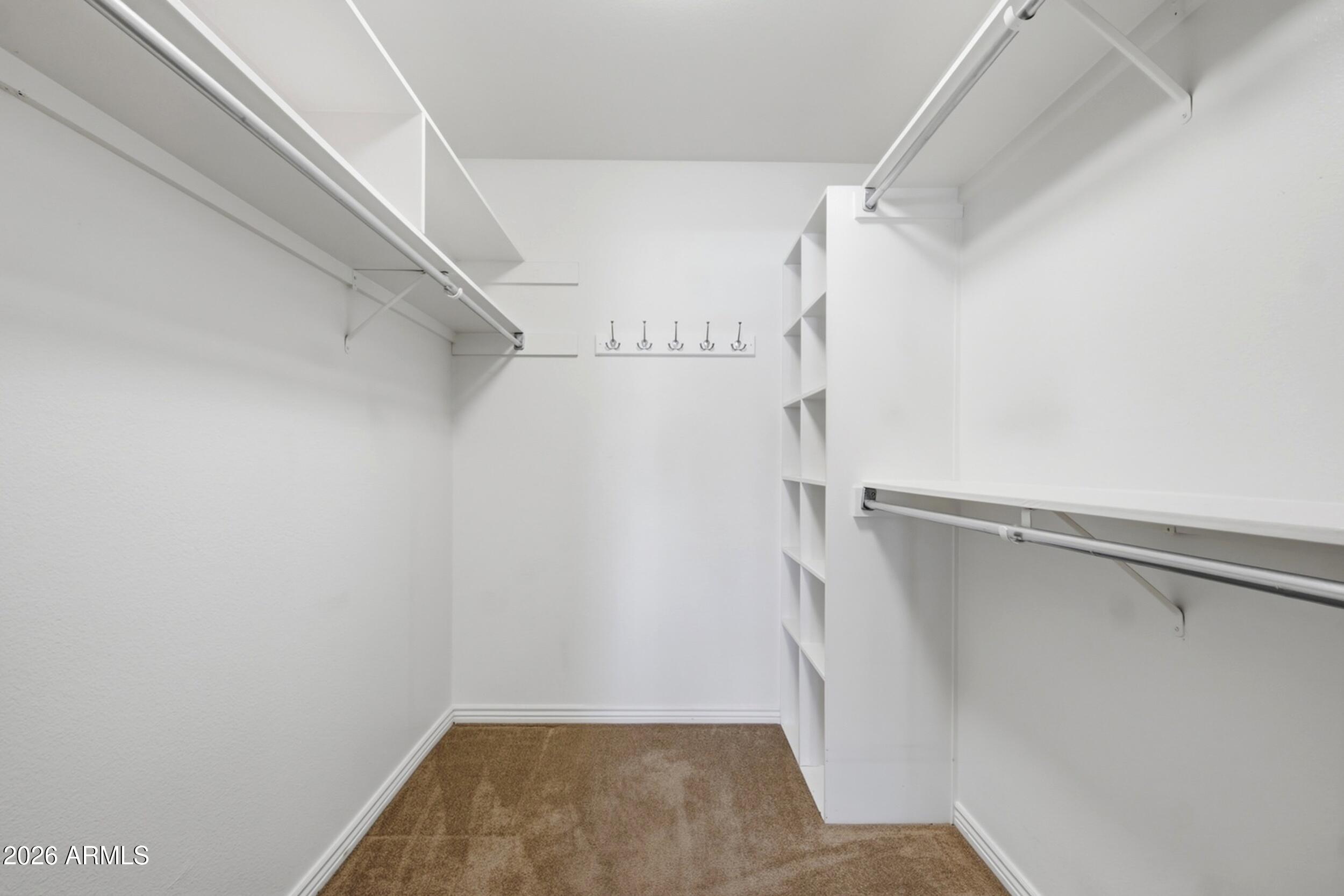 SUNLAND TOWERS 5 - Residential