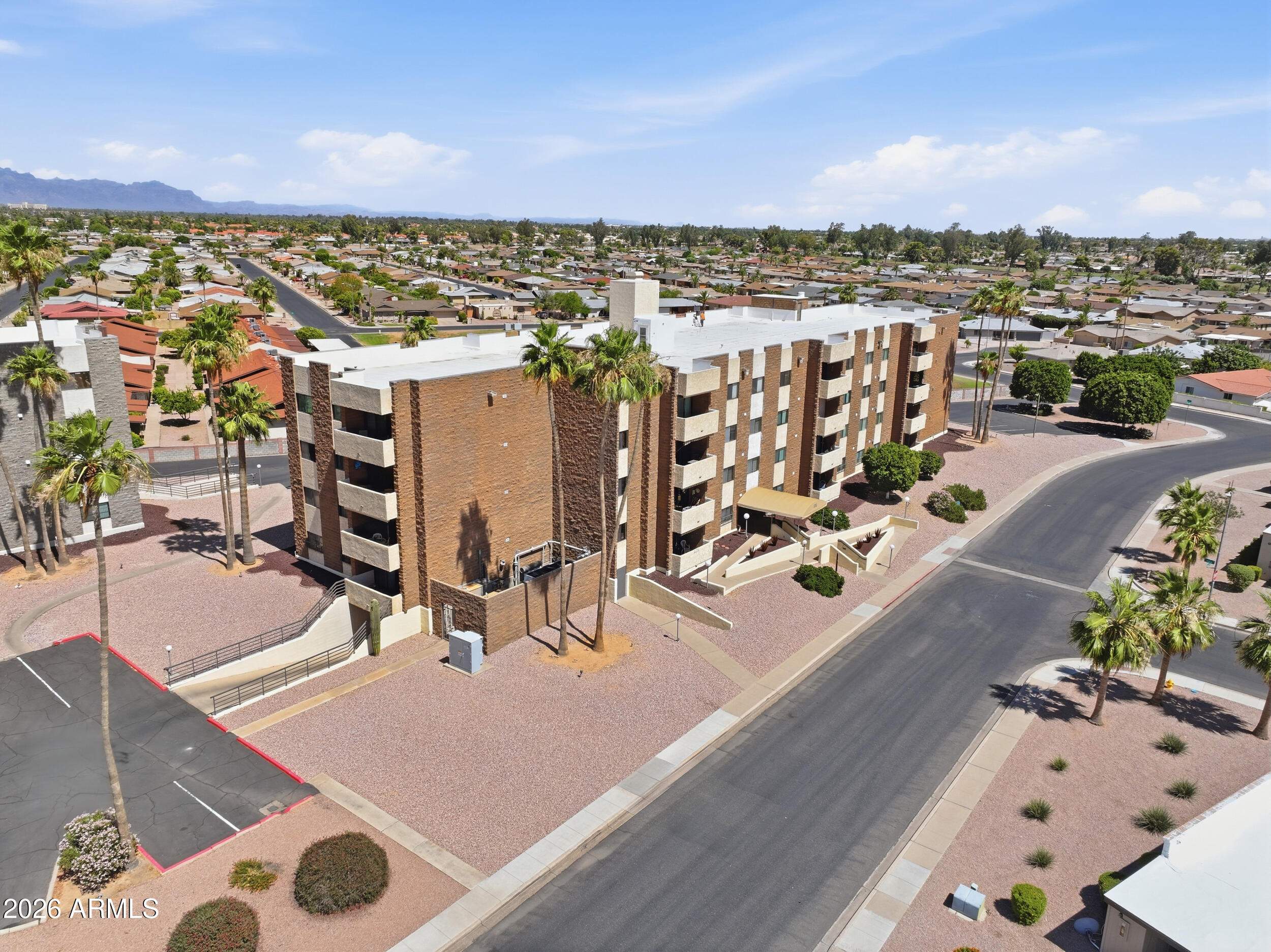 SUNLAND TOWERS 5 - Residential