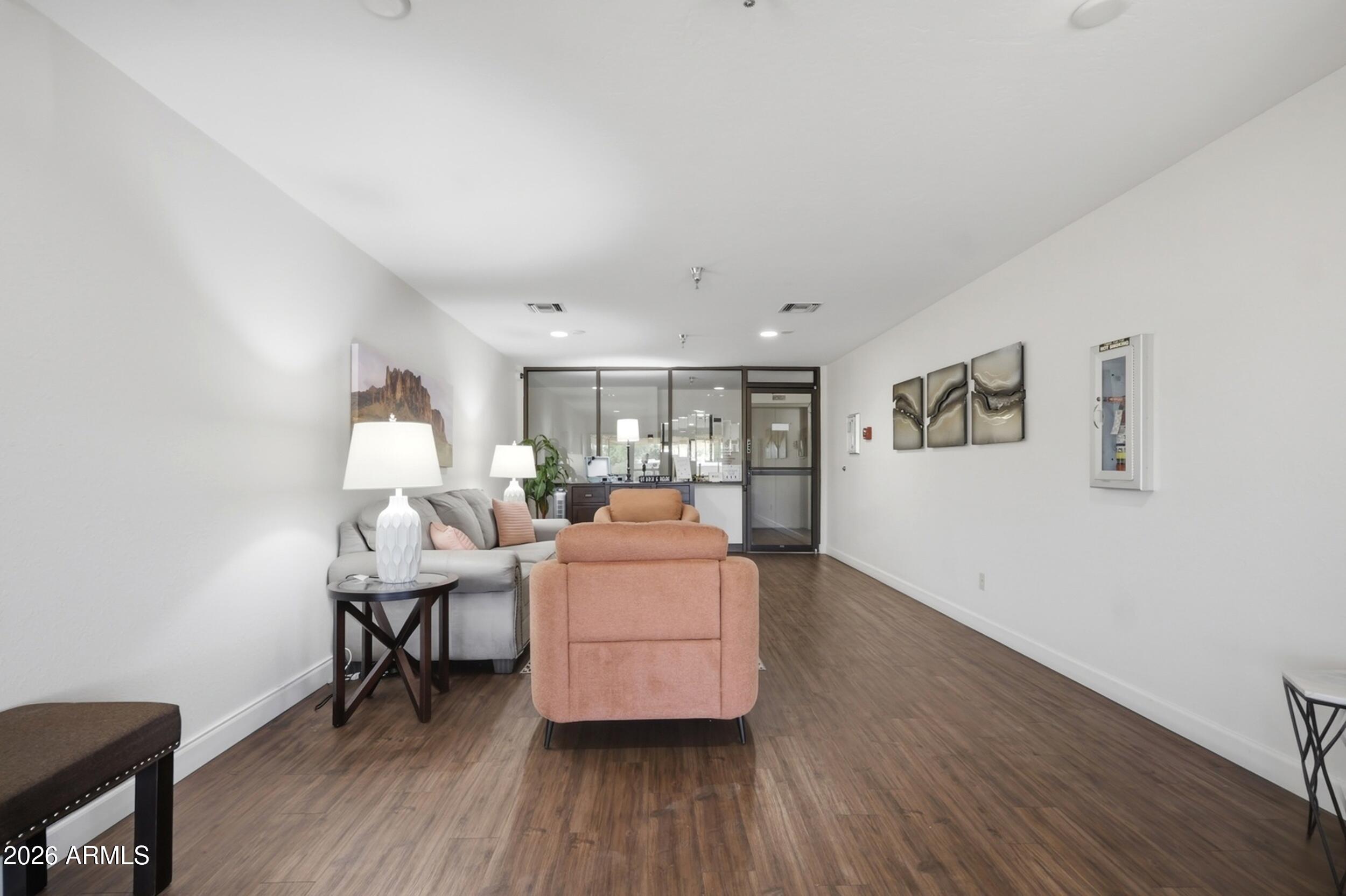 SUNLAND TOWERS 5 - Residential