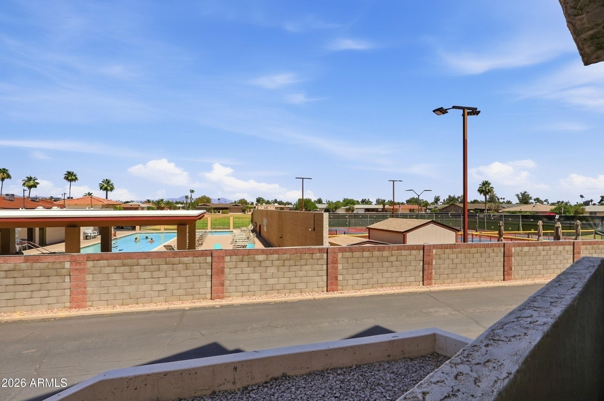 SUNLAND TOWERS 5 - Residential