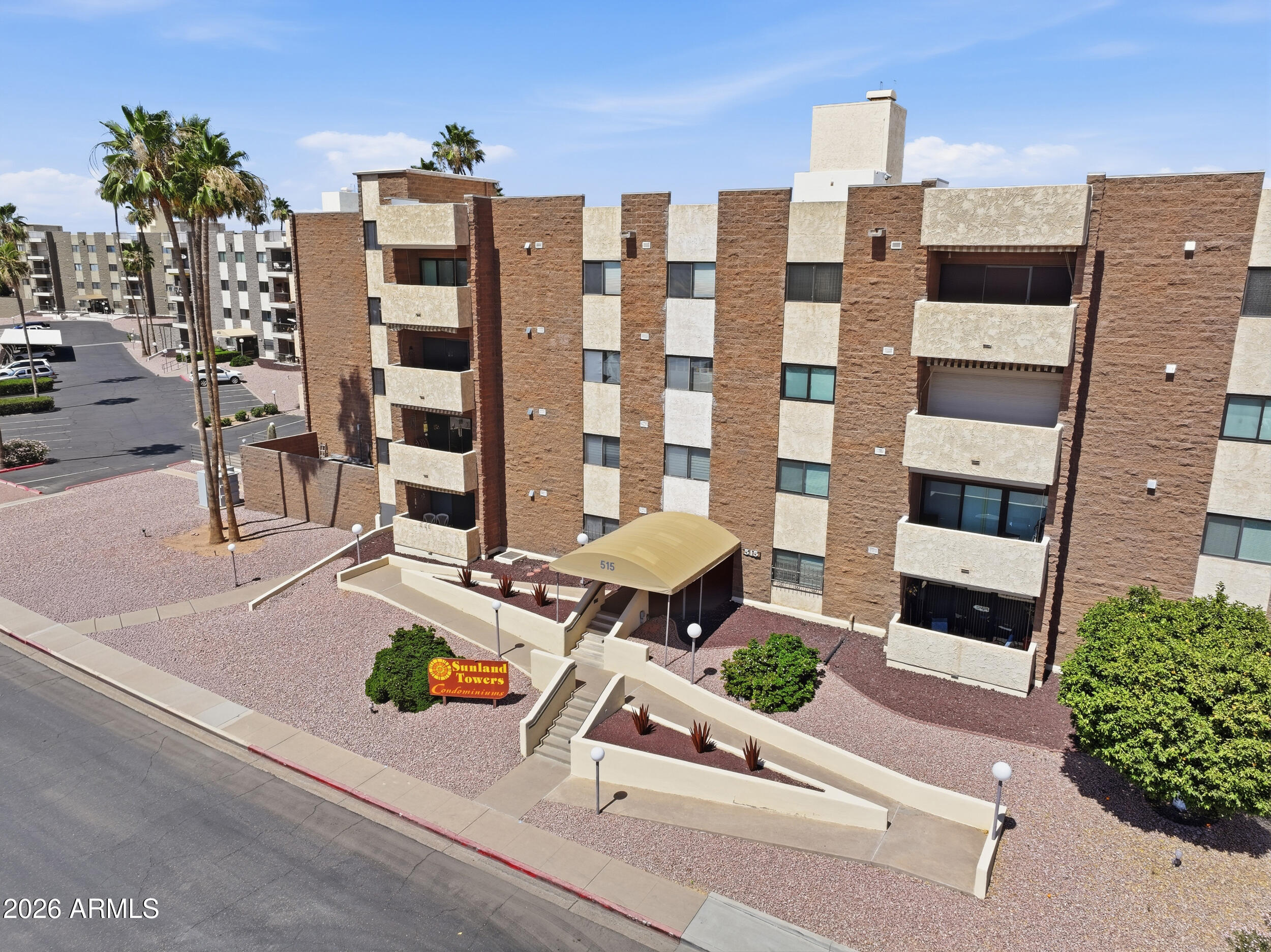 SUNLAND TOWERS 5 - Residential