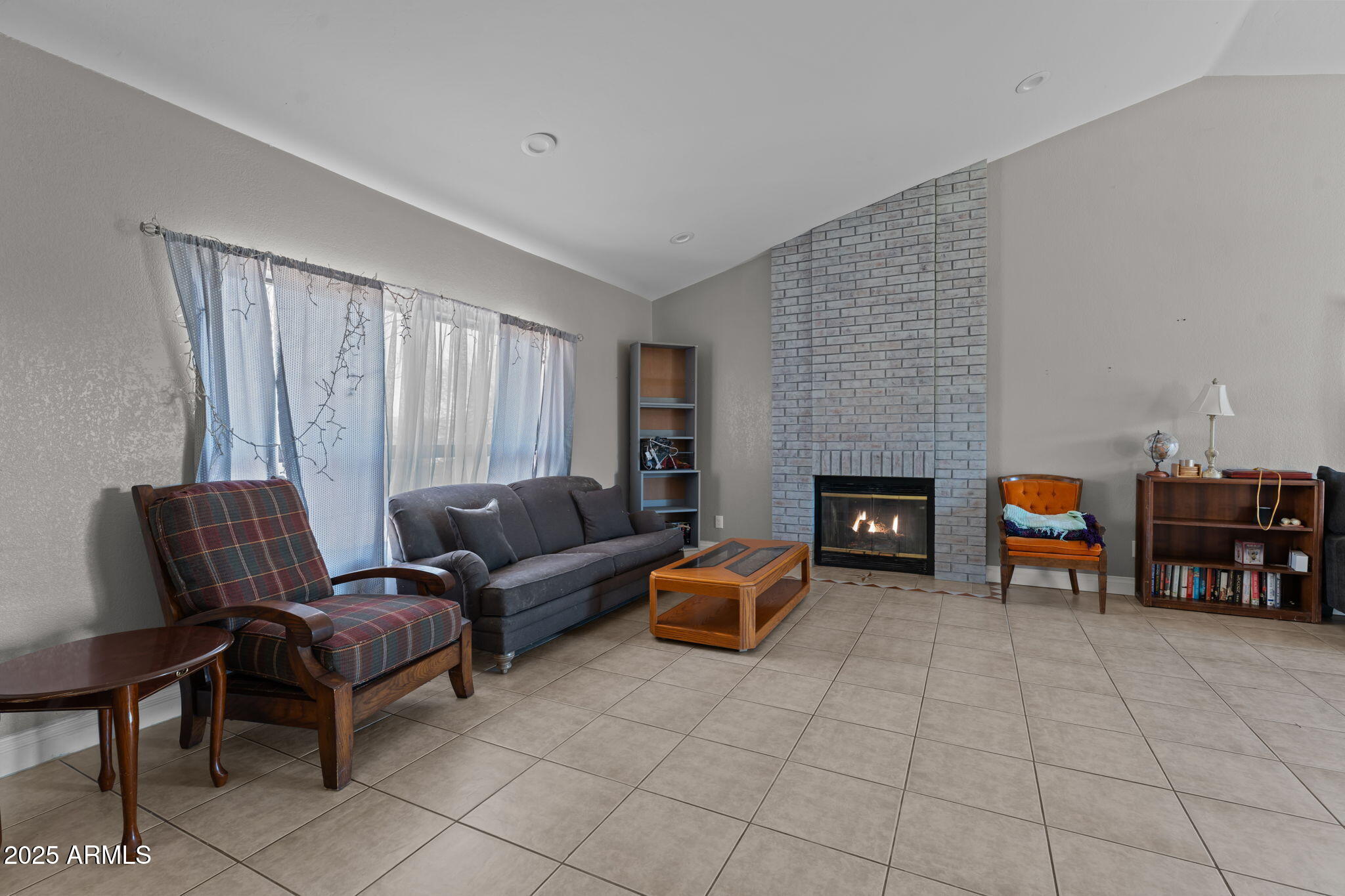 679 N Madison Street