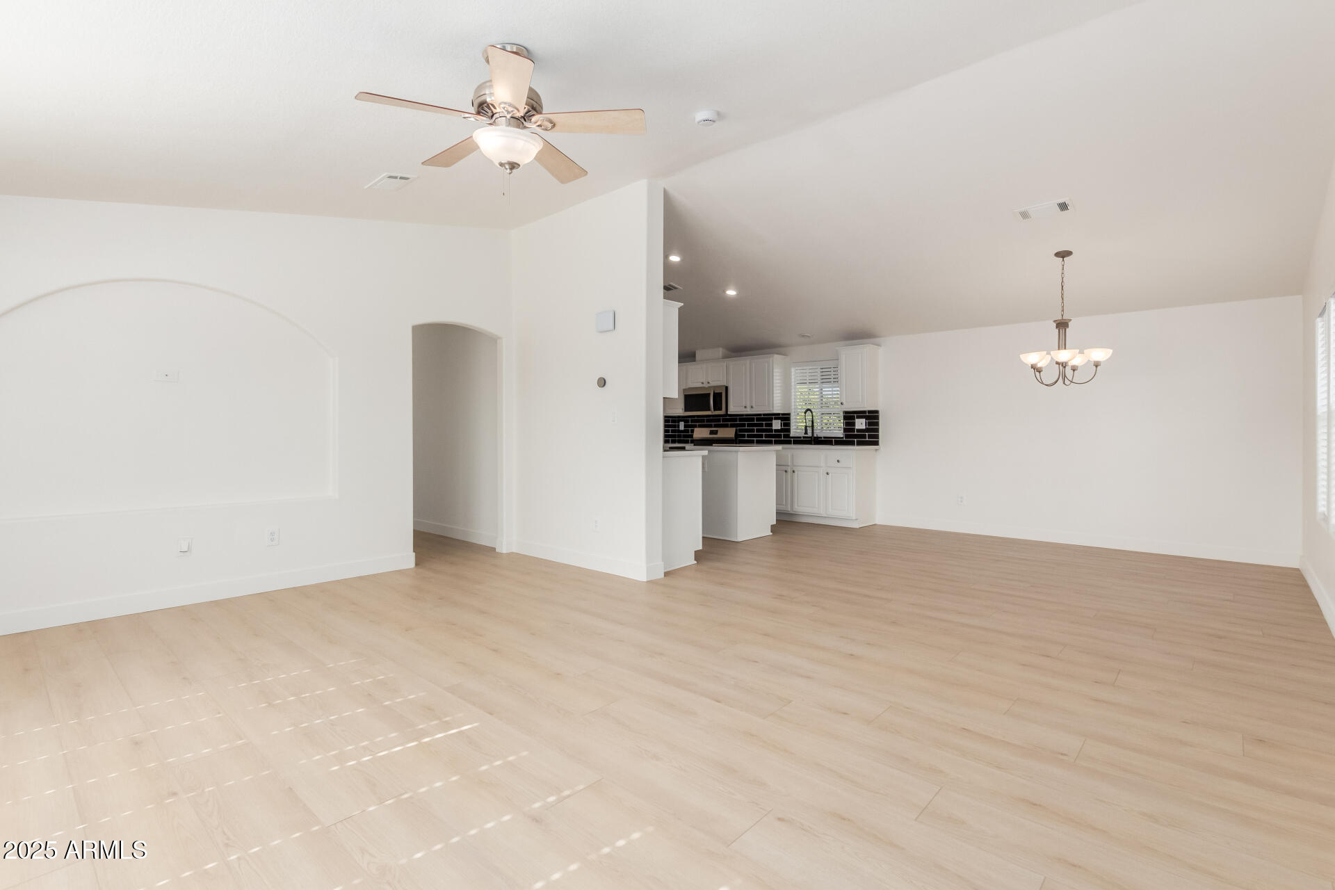 120 N VAL VISTA Drive 228