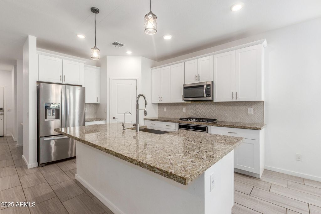 Photo of 4002 E Sidesaddle Road, San Tan Valley, AZ 85140 (MLS # 6933873)