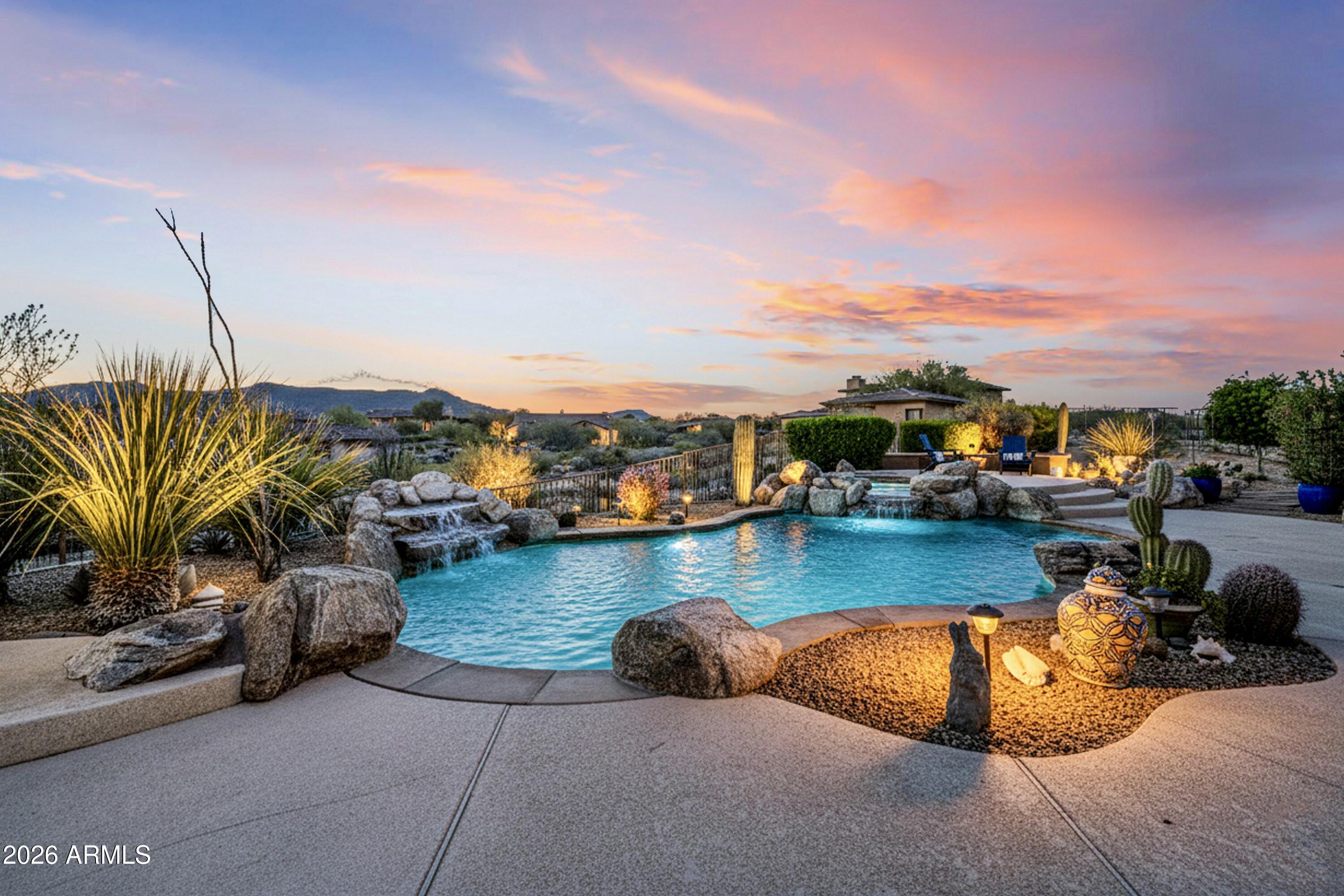 9800 E LOFTY POINT Road