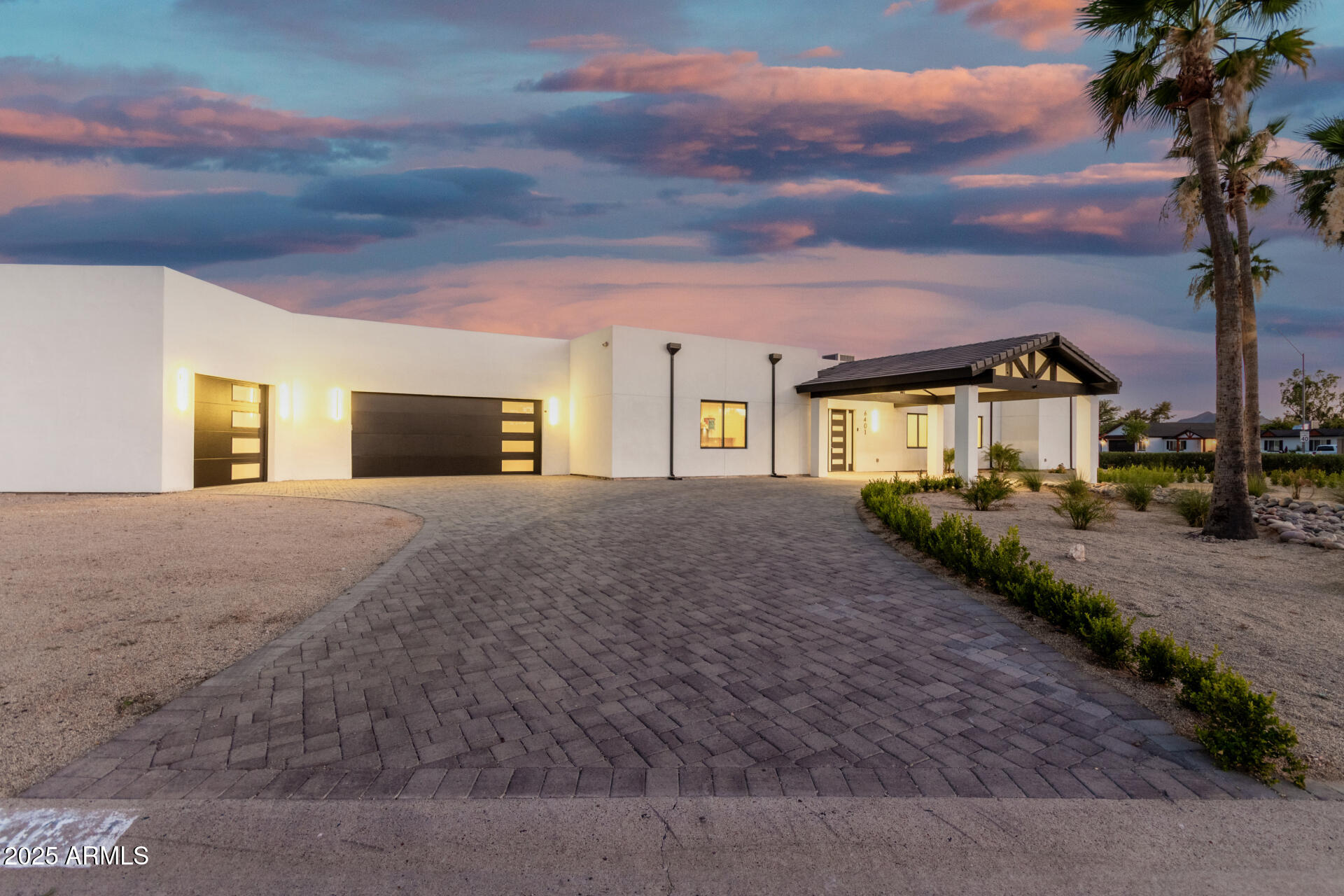 6401 E LARKSPUR Drive