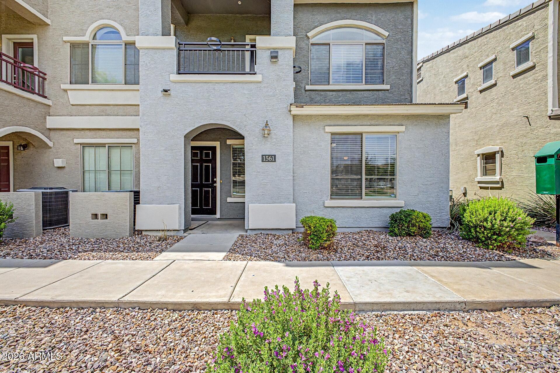 2402 E 5TH Street 1561