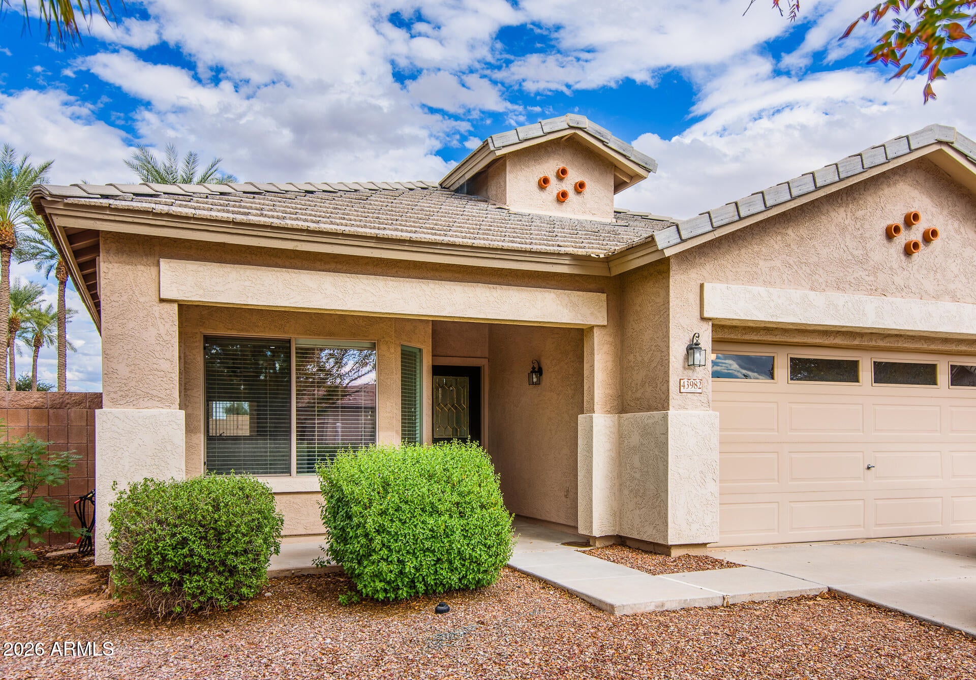Properties 2 43982 W GARDEN Lane