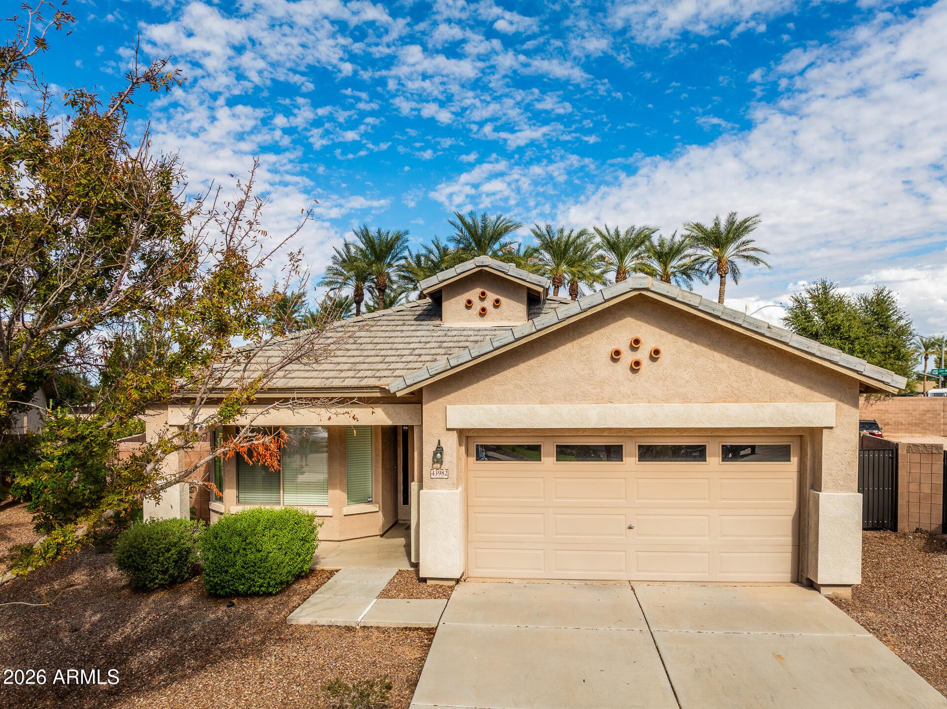 Properties 1 43982 W GARDEN Lane