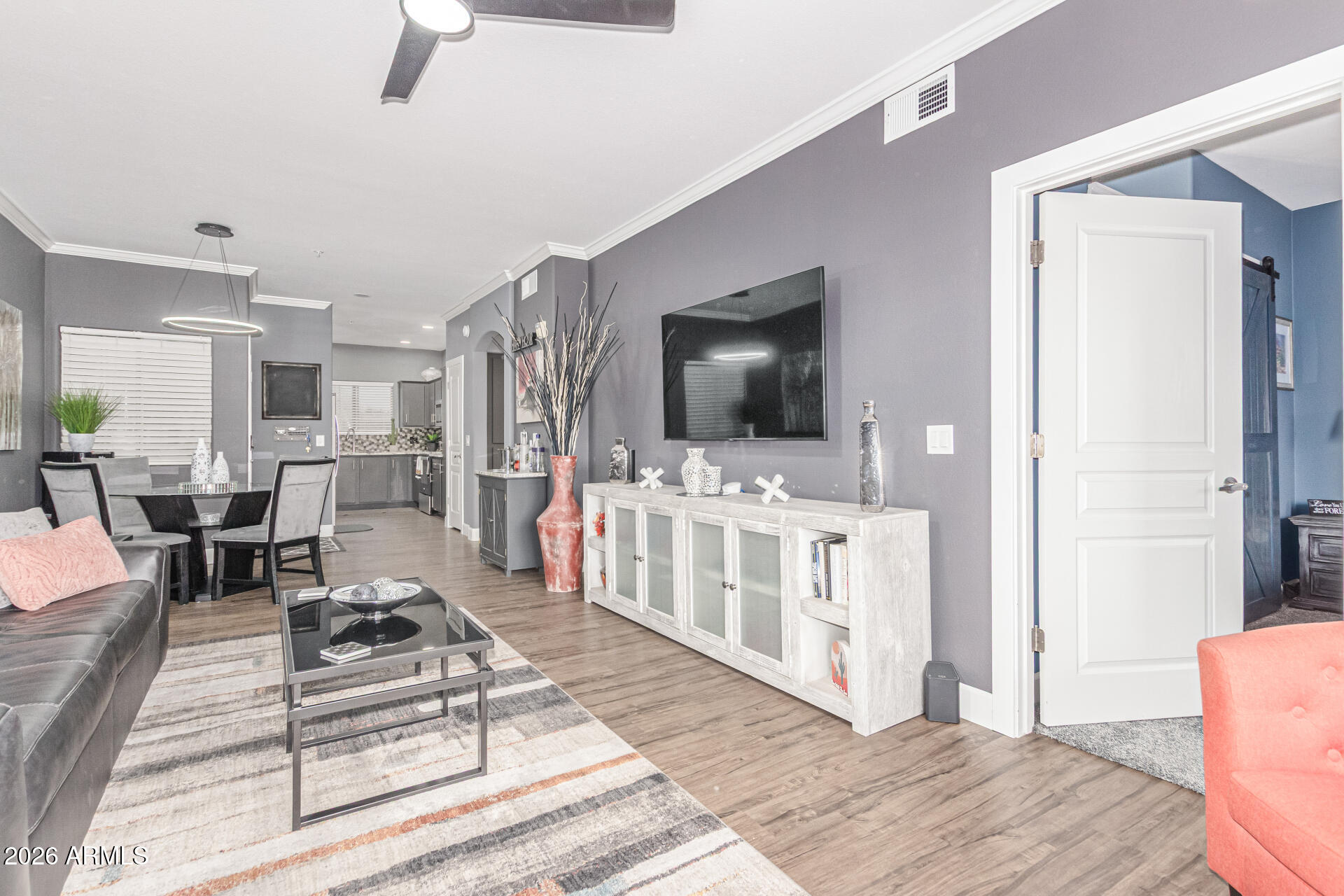 1941 S PIERPONT Drive 1142