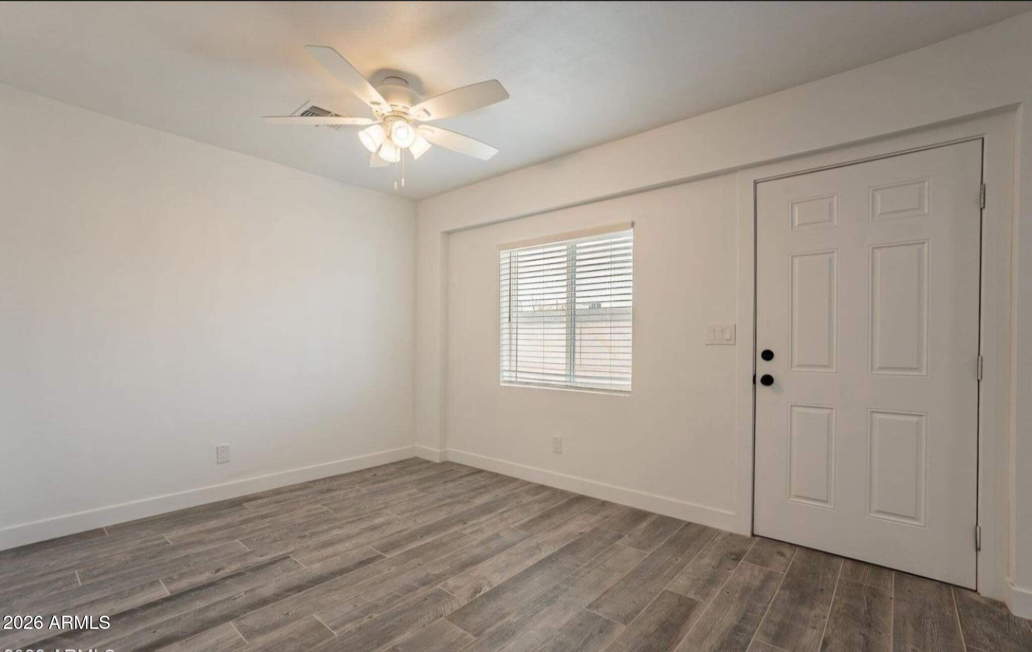 5039 N 18th Avenue Apt 3