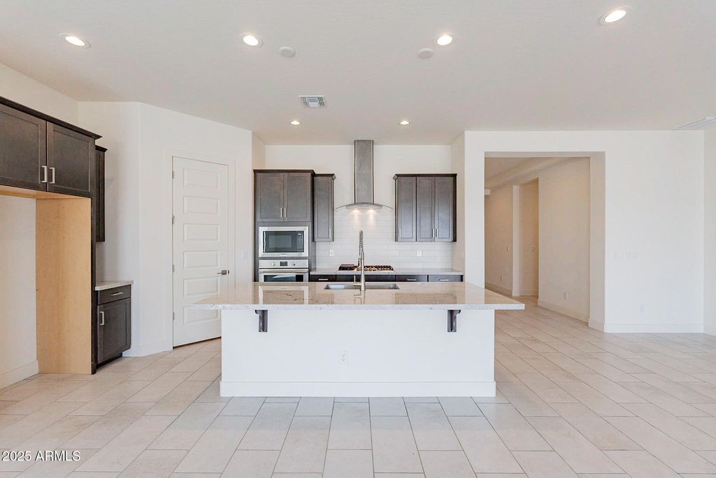 Photo of 18950 W Ocotillo Road, Waddell, AZ 85355 (MLS # 6903626)