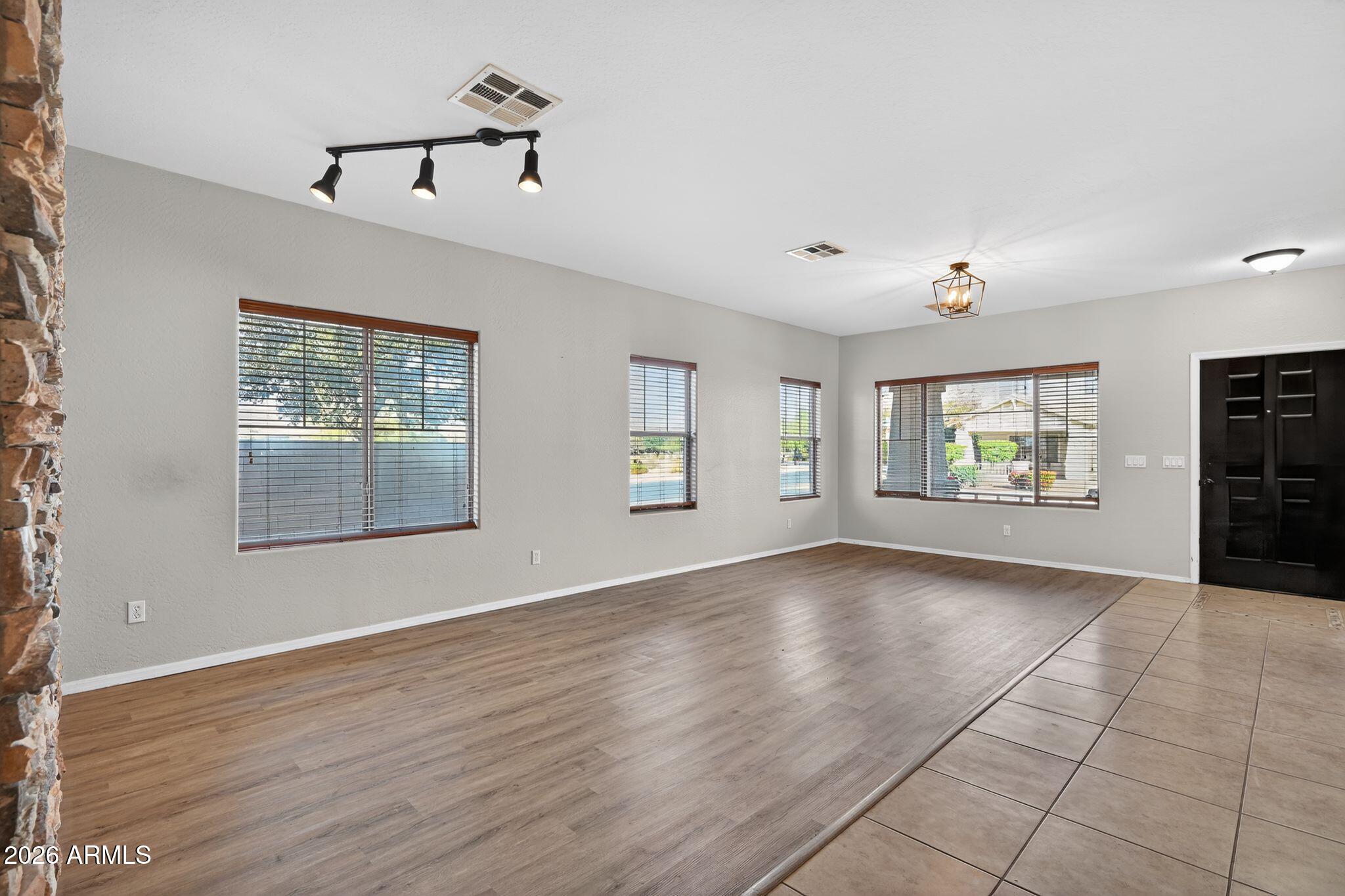 939 E SOURWOOD Drive