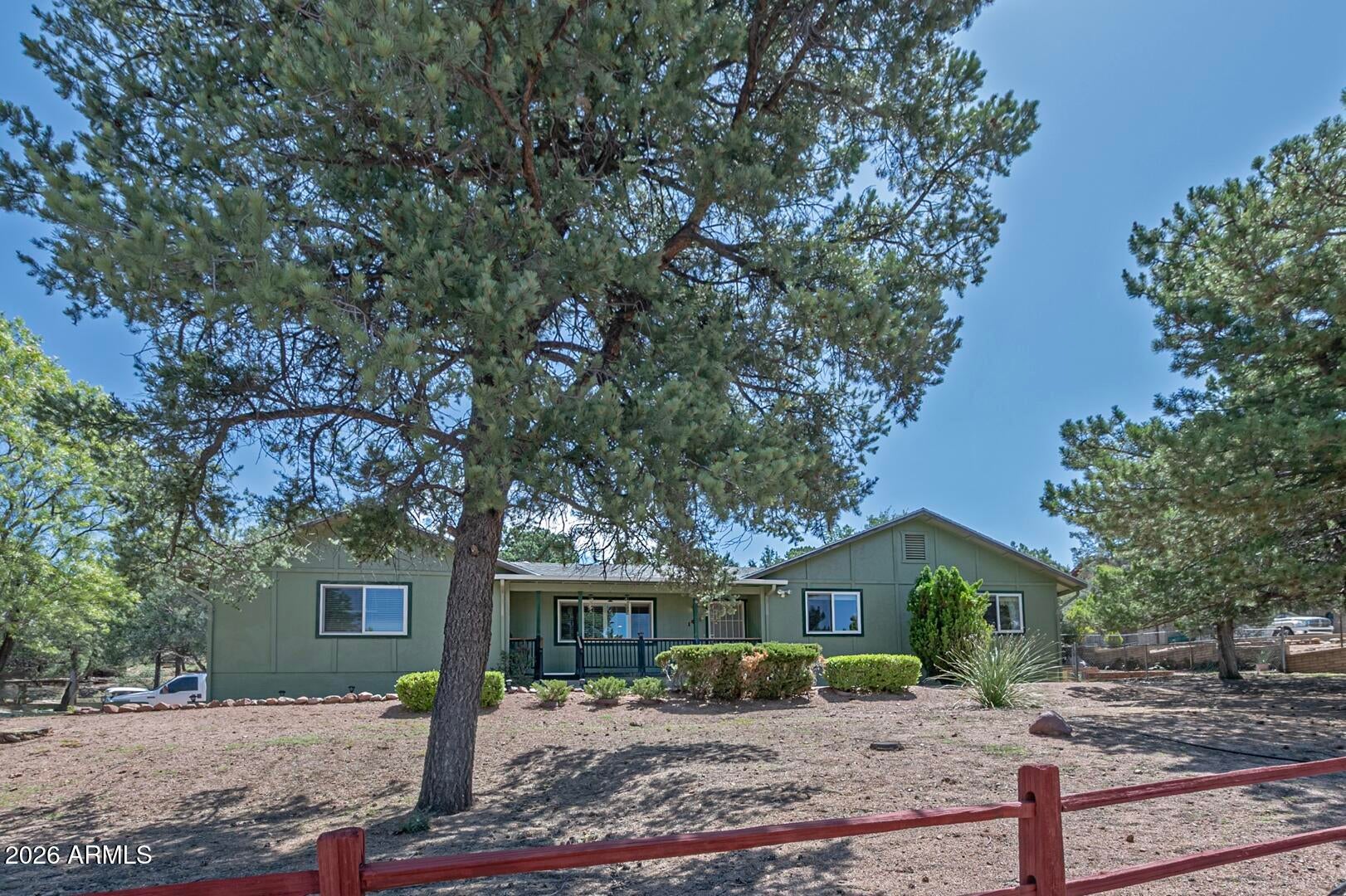 1407 N SUNSET Drive