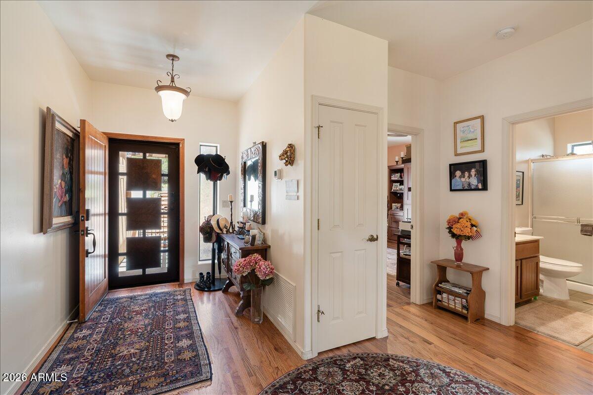 503 E JUNIPER Drive