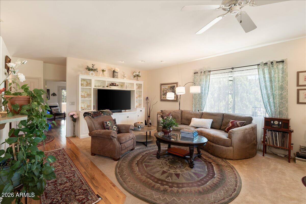 503 E JUNIPER Drive