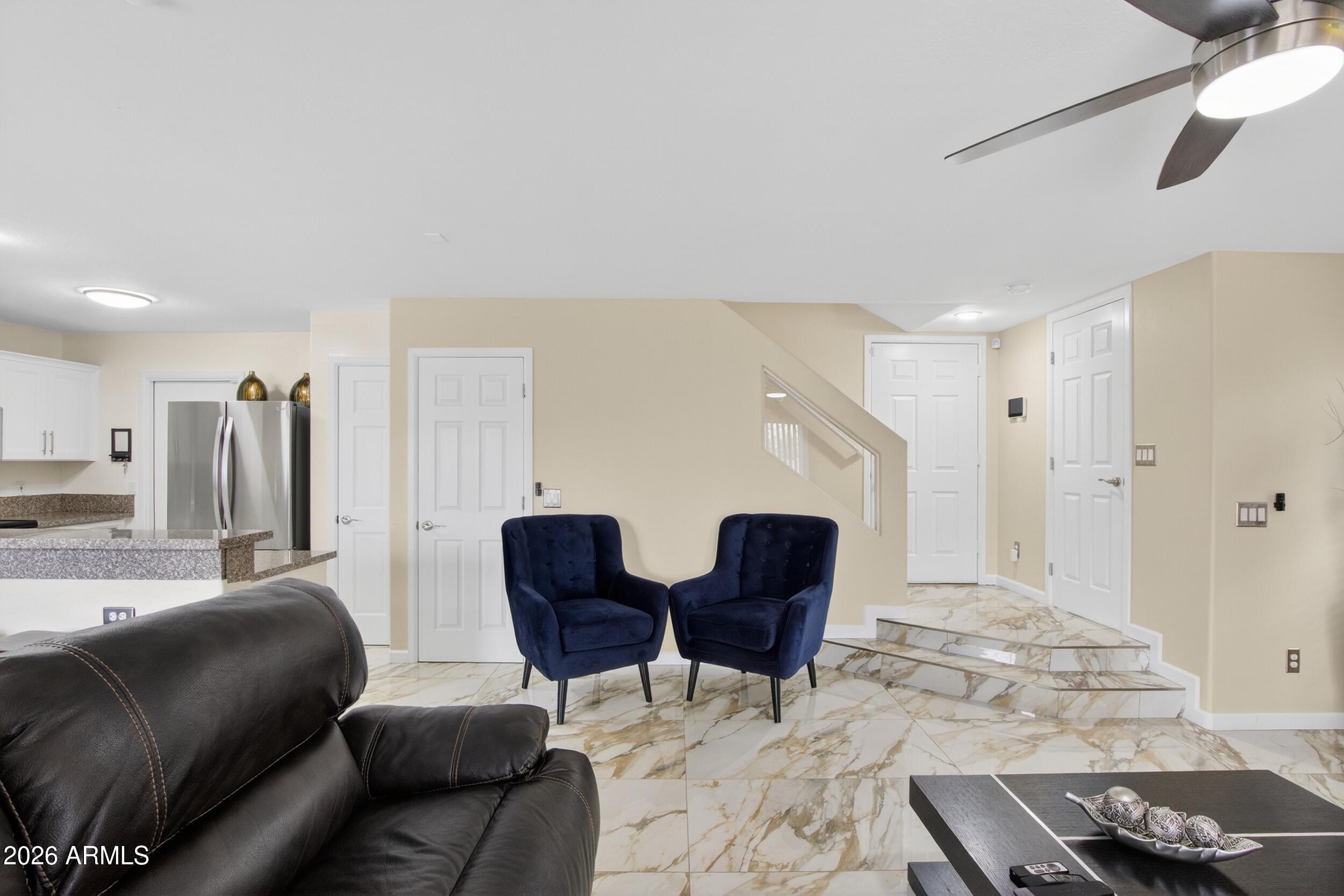 12858 W Laurel Ln Lane