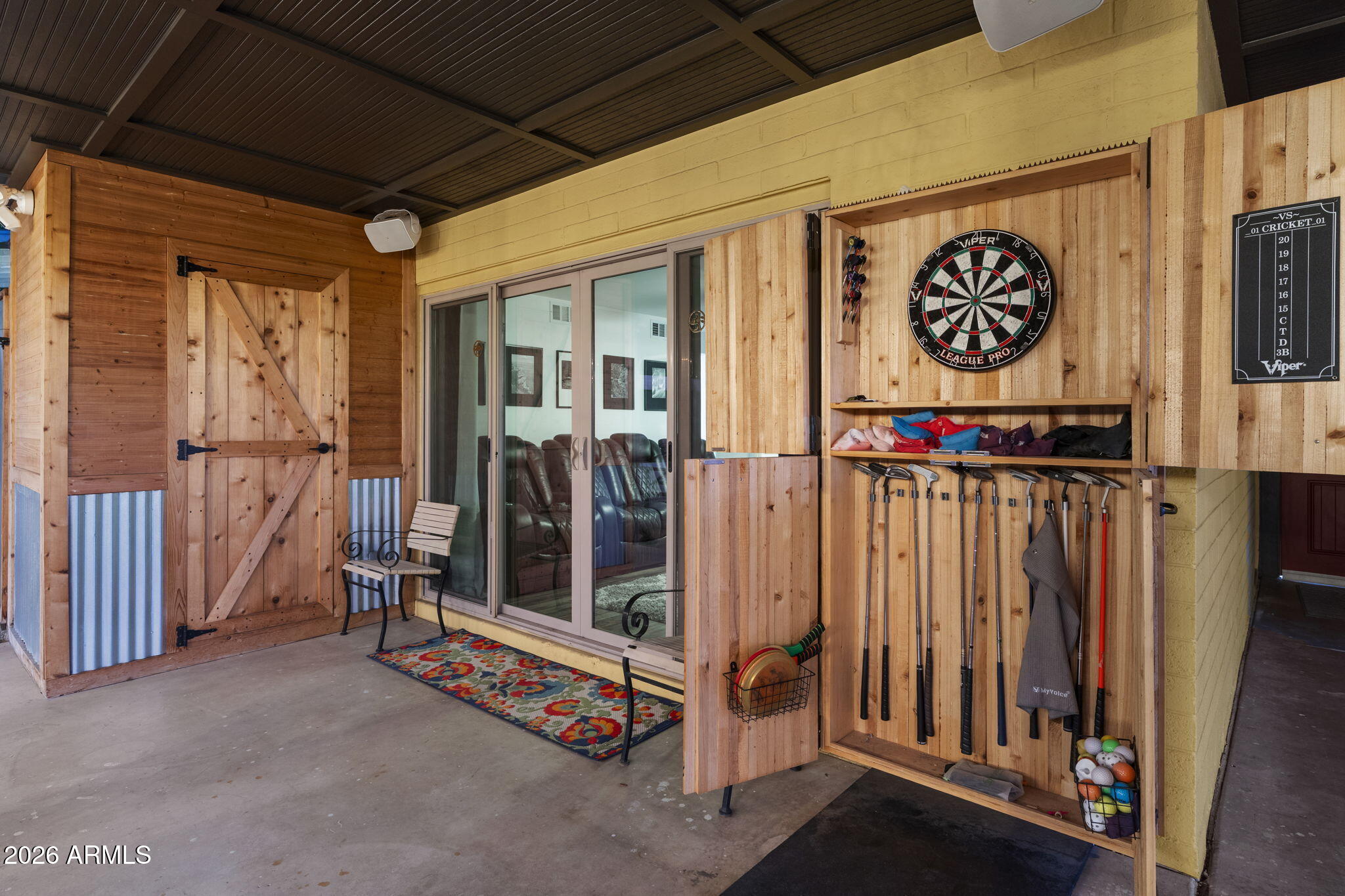 2034 E GLENDALE Avenue