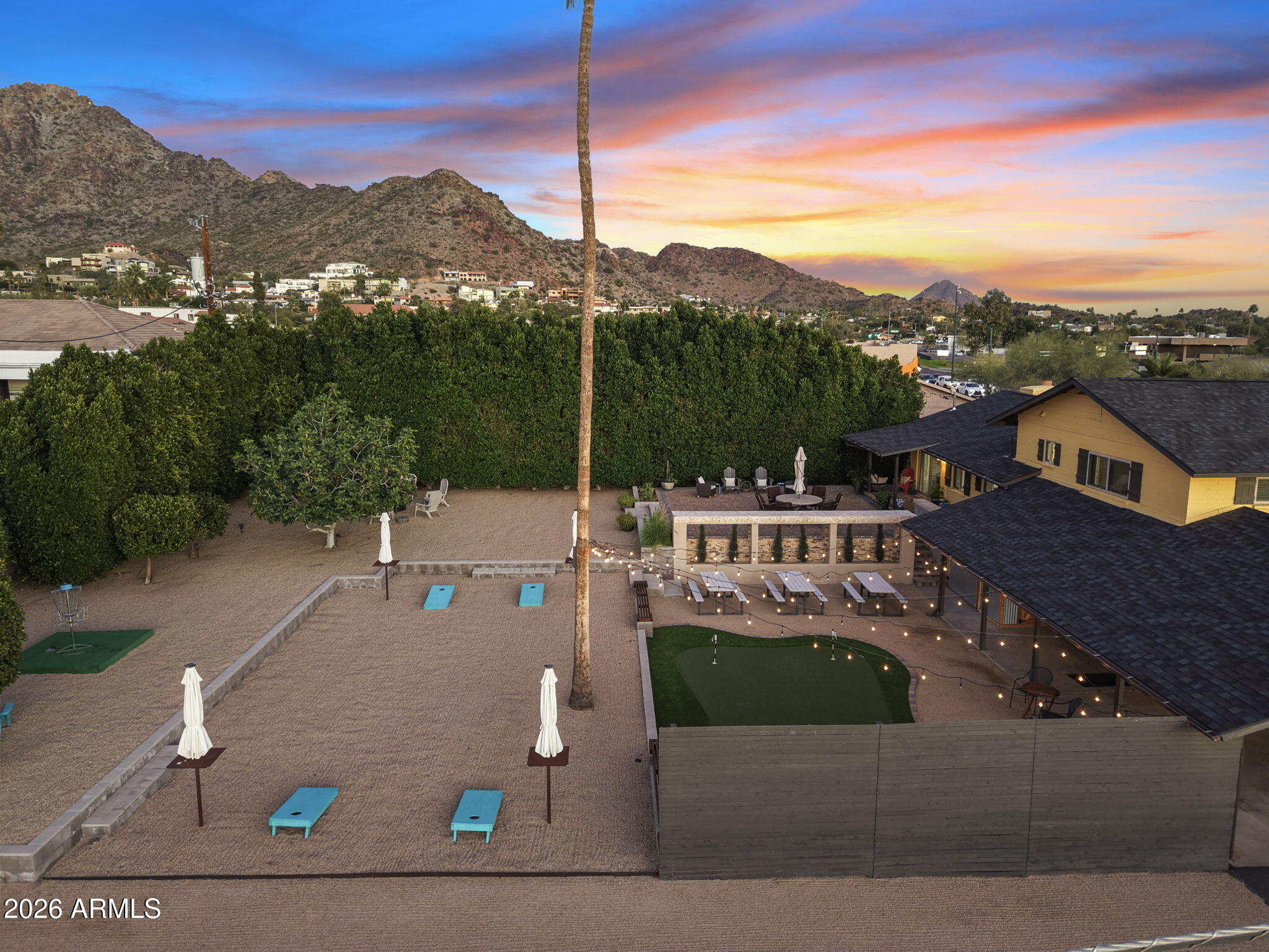 2034 E GLENDALE Avenue