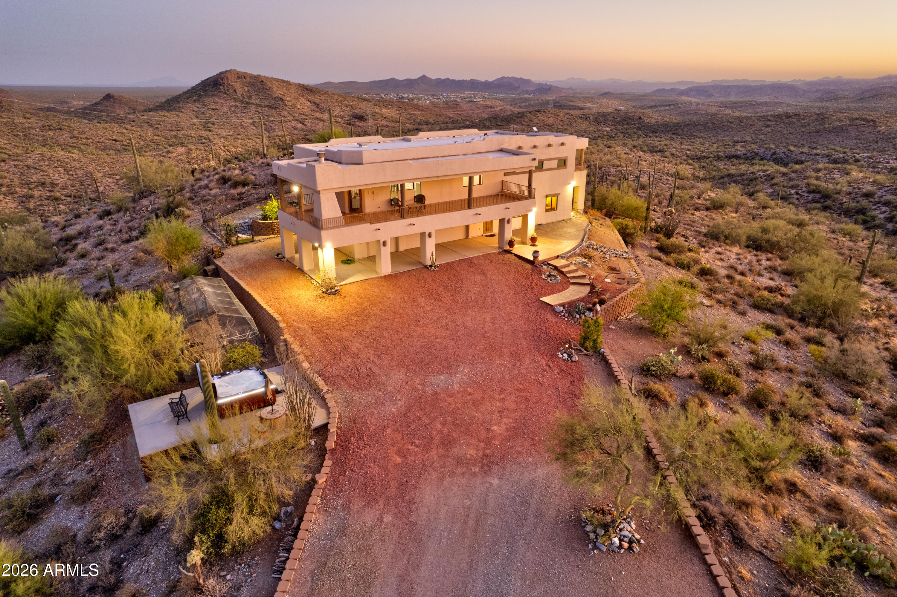 3246 N SILVER TIP Trail