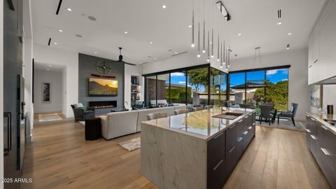 Photo of 6962 E Cactus Wren Road, Paradise Valley, AZ 85253 (MLS # 6949122)