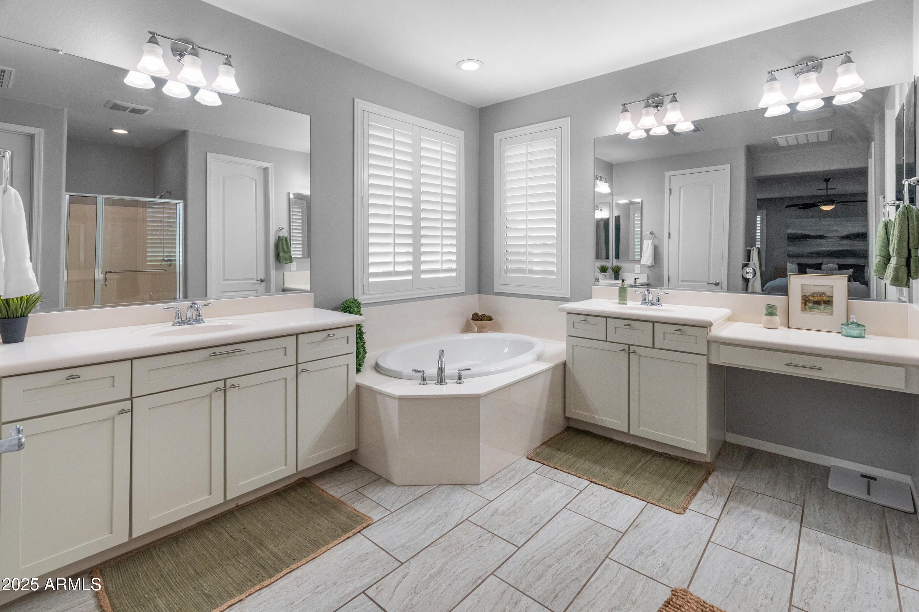 Phoenix, Arizona 85050, United States, 5 Bedrooms Bedrooms, ,5 BathroomsBathrooms,Residential,Active,116477