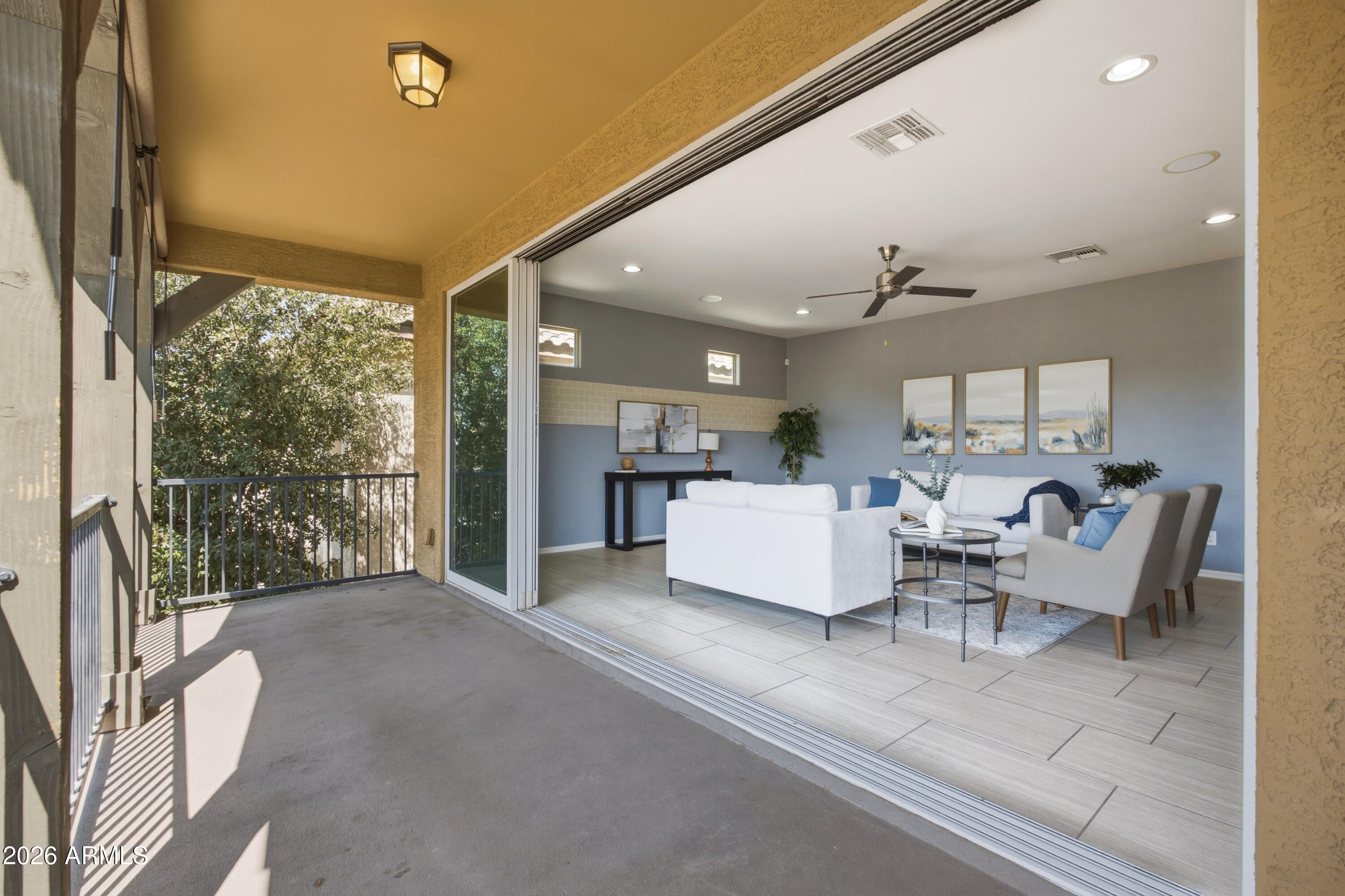 4154 E PONY Lane