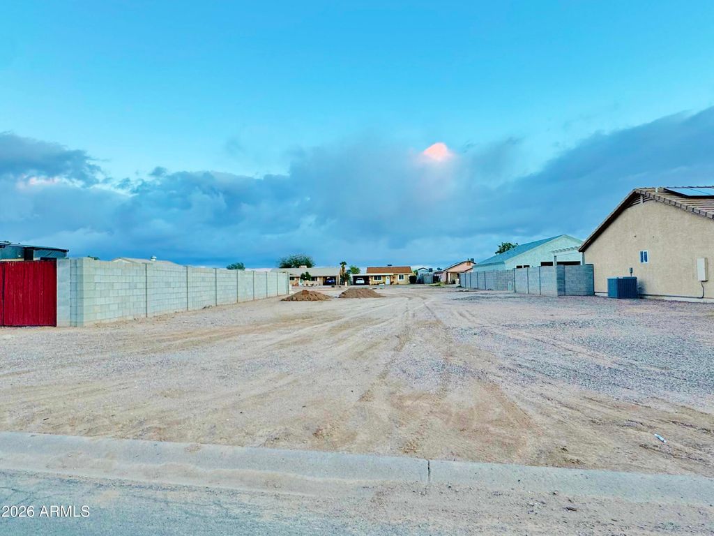 Photo of 9346 W Tinajas Drive #197, Arizona City, AZ 85123 (MLS # 6986998)