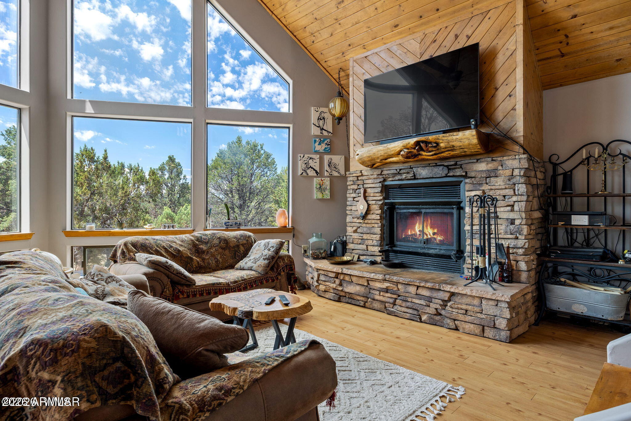 2228 EAGLE Lane