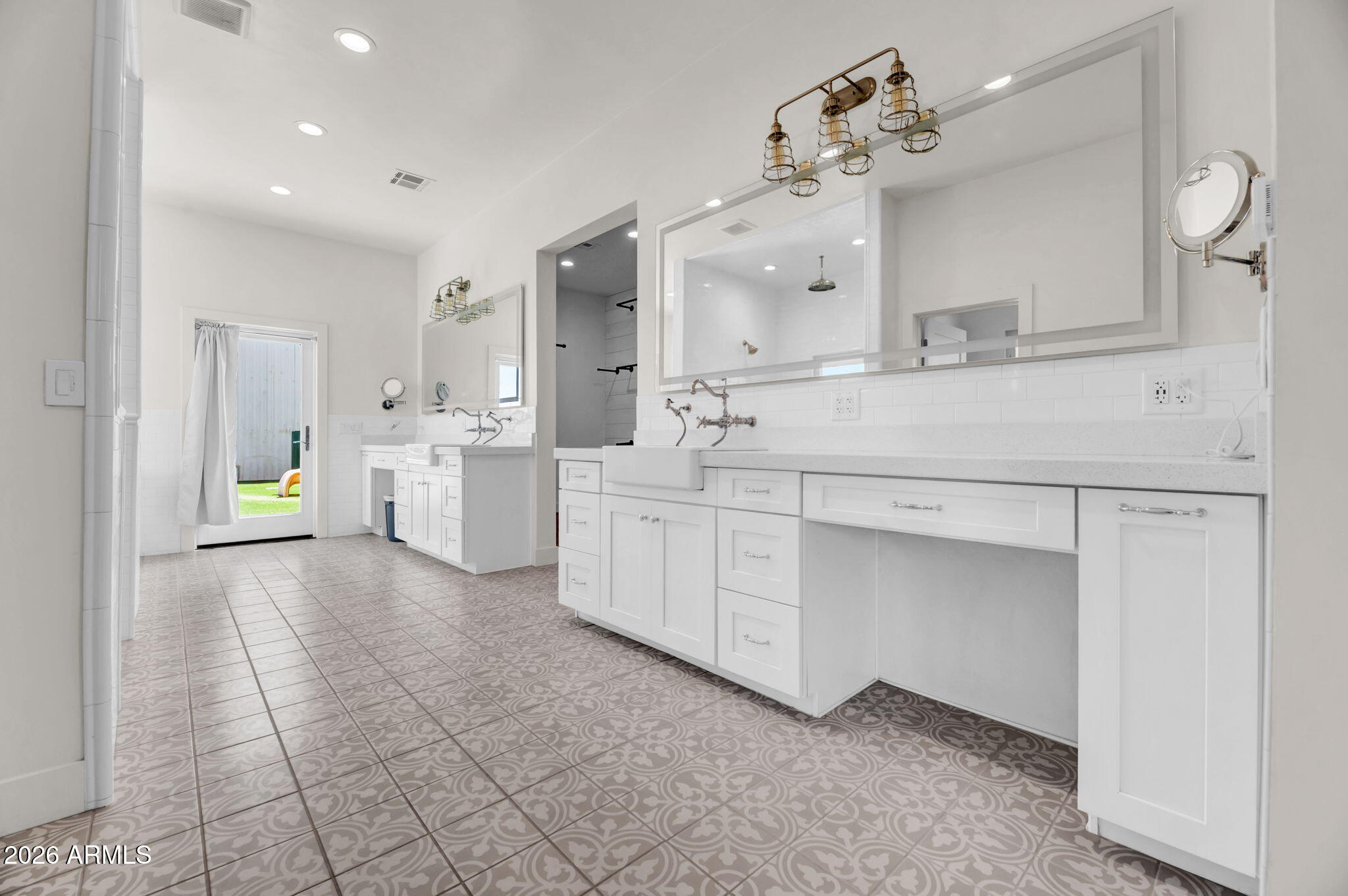 Metes and bounds - Residential