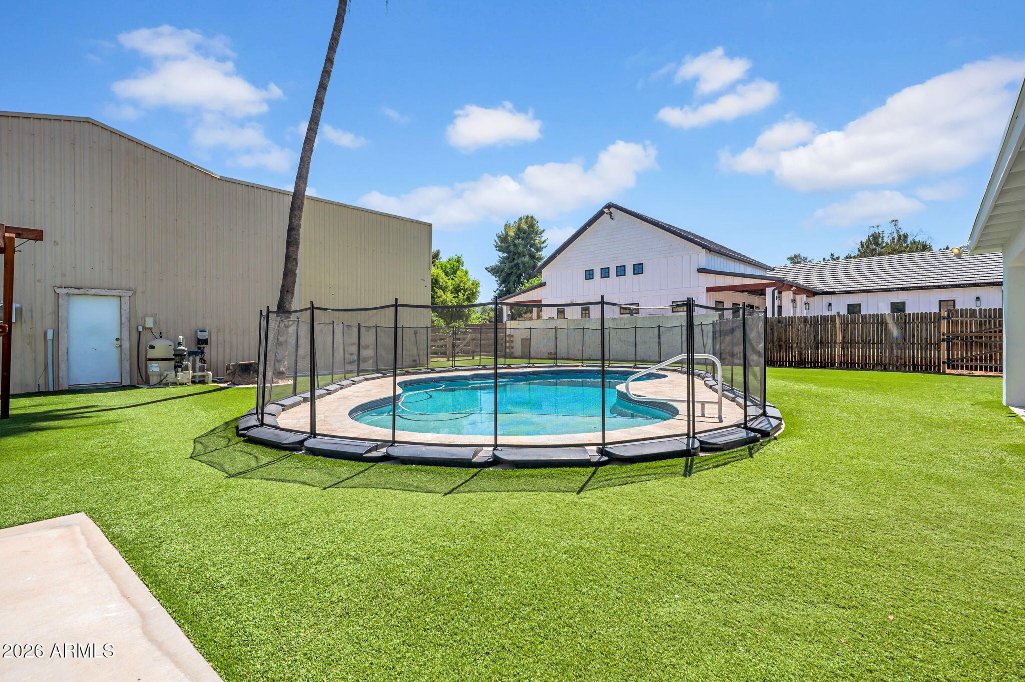 Metes and bounds - Residential