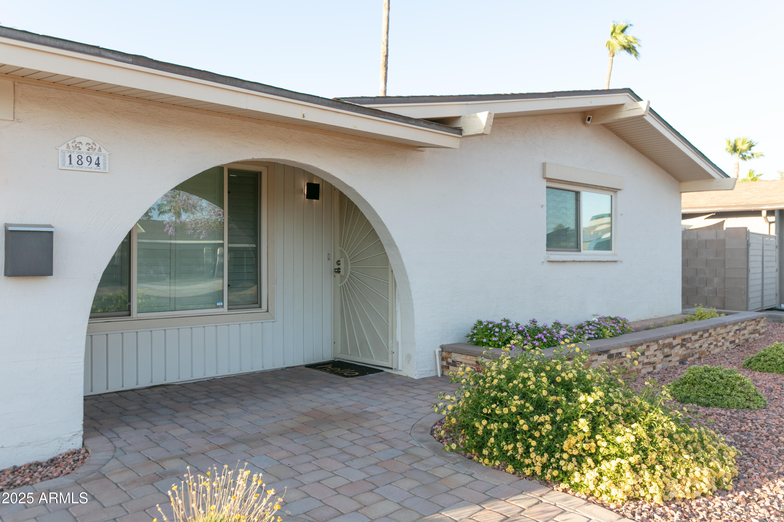 1894 E JULIE Drive
