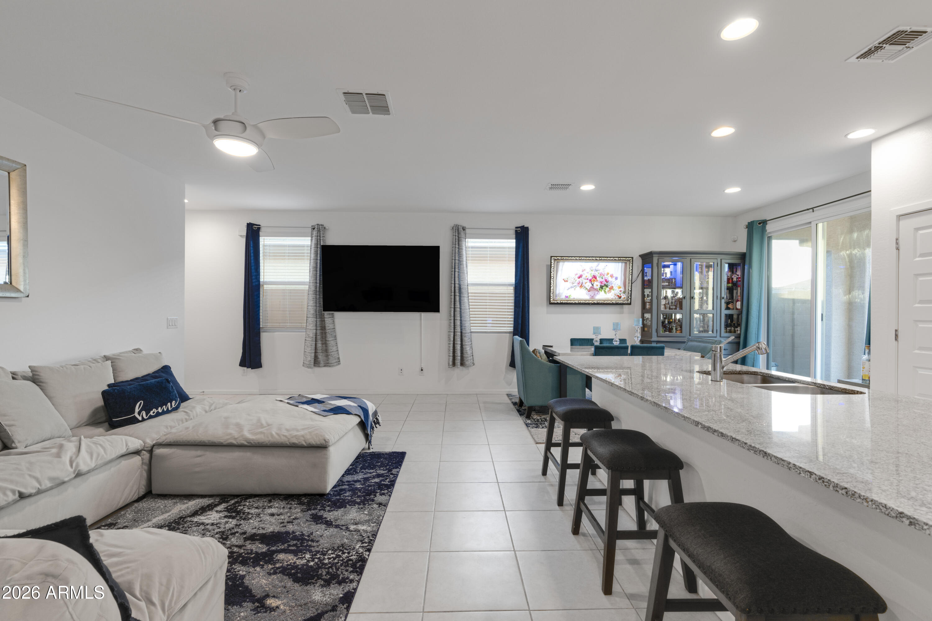 9416 W HEATHERBRAE Drive