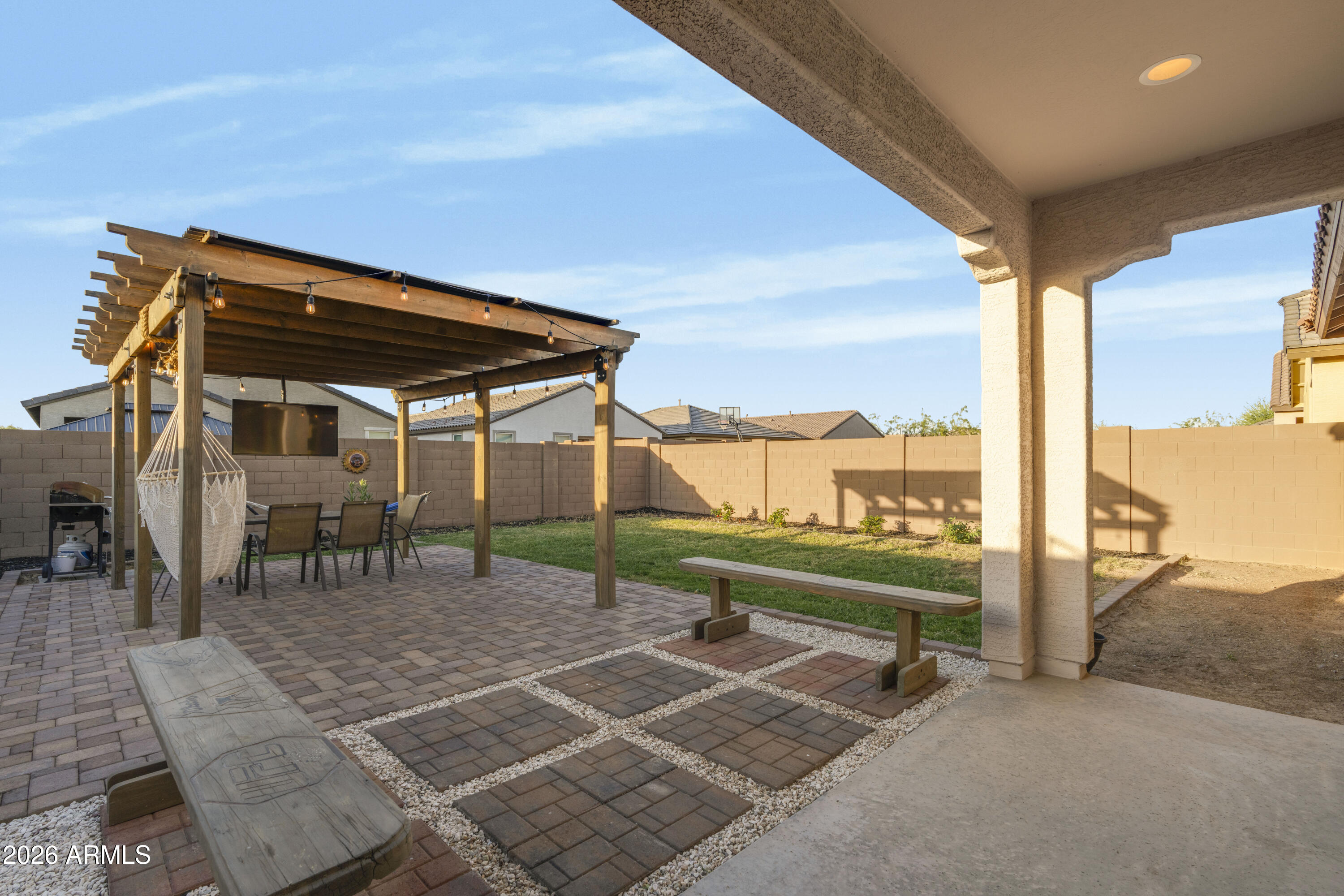 9416 W HEATHERBRAE Drive