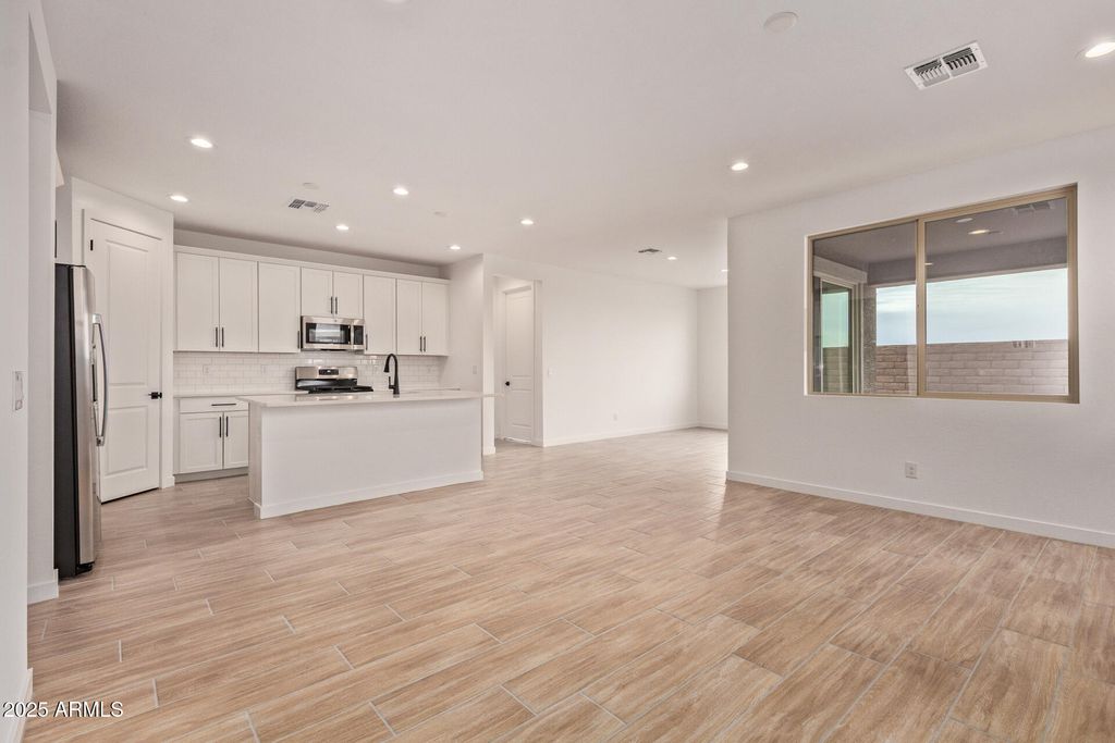 Photo of 8644 S 170th Avenue, Goodyear, AZ 85338 (MLS # 6948714)