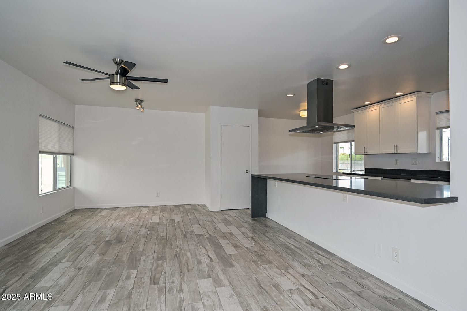 100 W MARYLAND Avenue P2