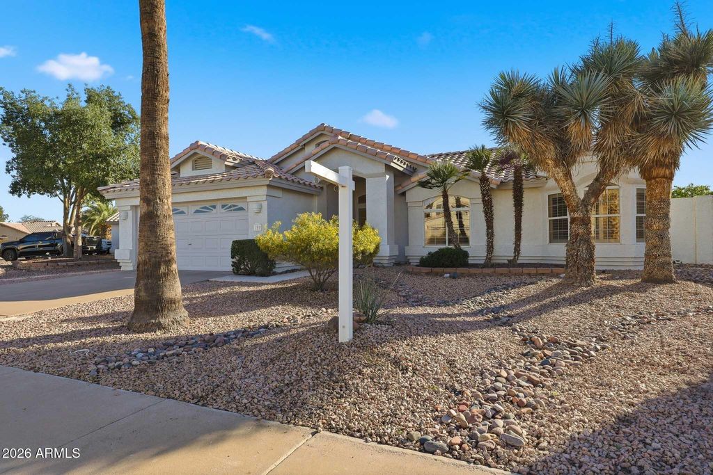 Photo of 190 S Longmore Street, Chandler, AZ 85224 (MLS # 6992261)
