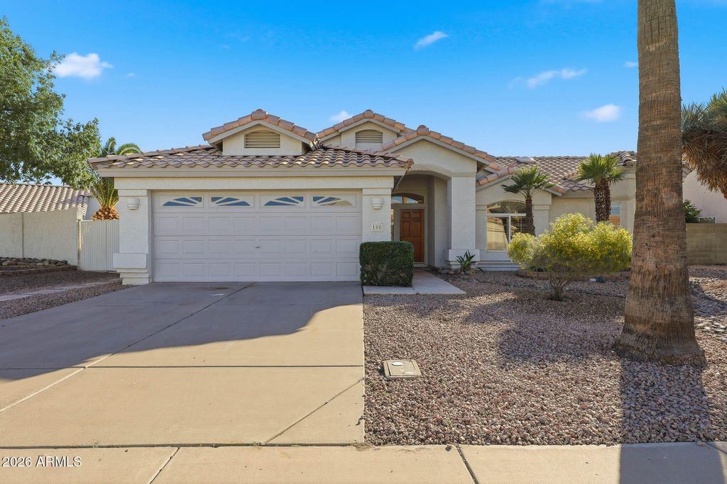 Photo of 190 S Longmore Street, Chandler, AZ 85224 (MLS # 6992261)