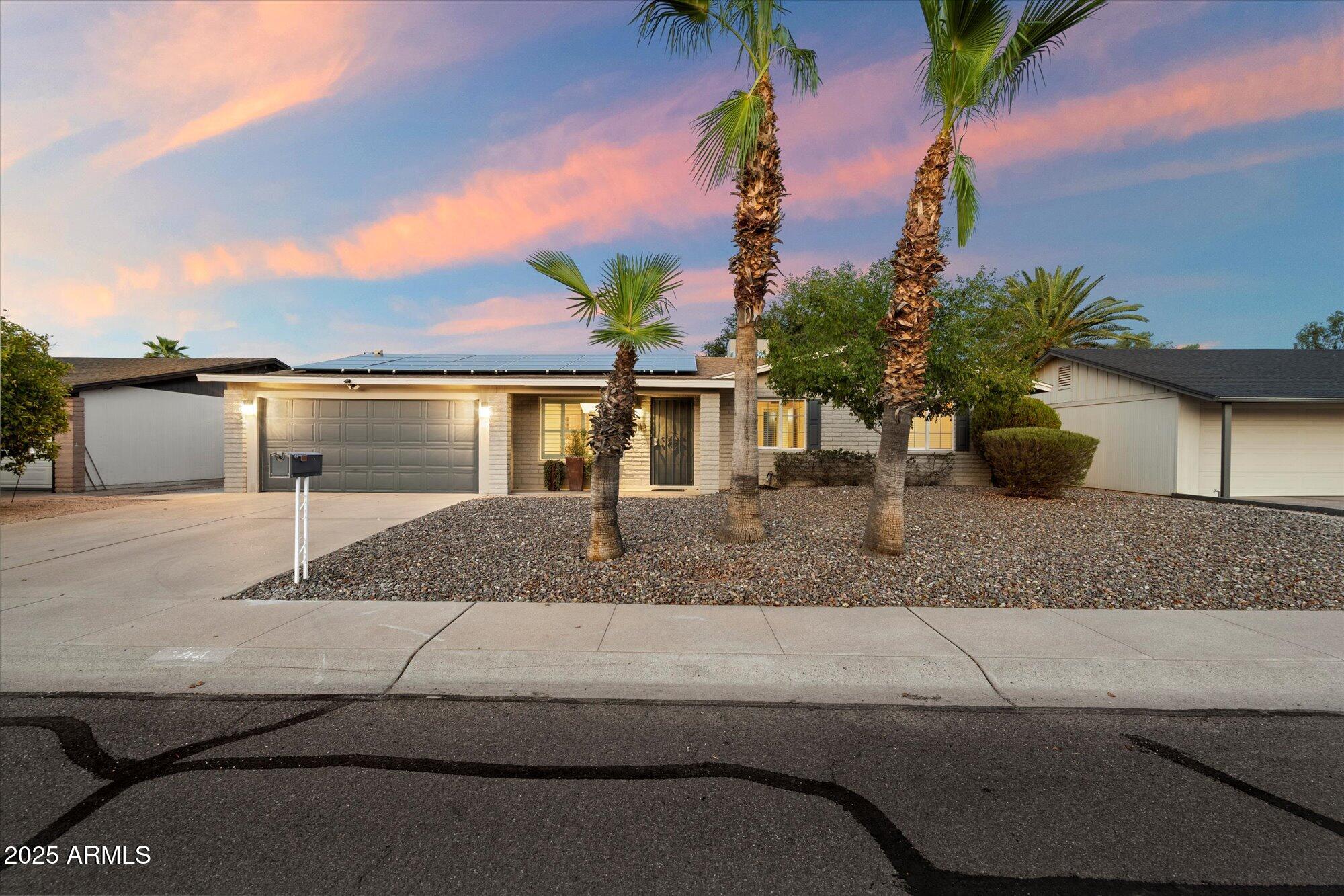 11843 N 32ND Place
