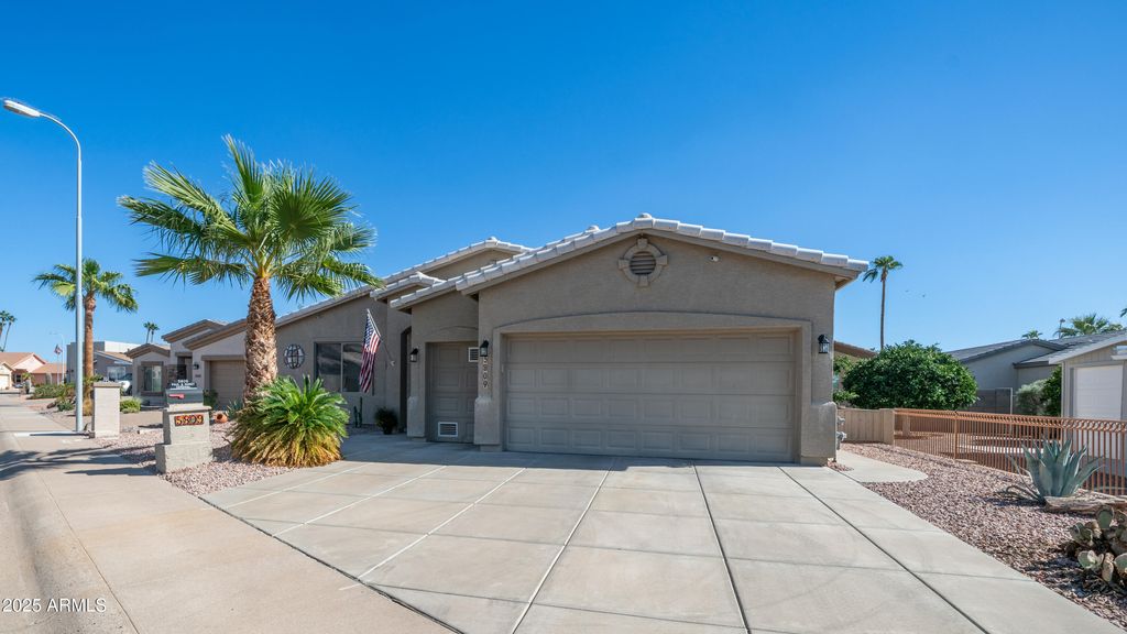 Photo of 5809 E Leland Street, Mesa, AZ 85215 (MLS # 6930100)