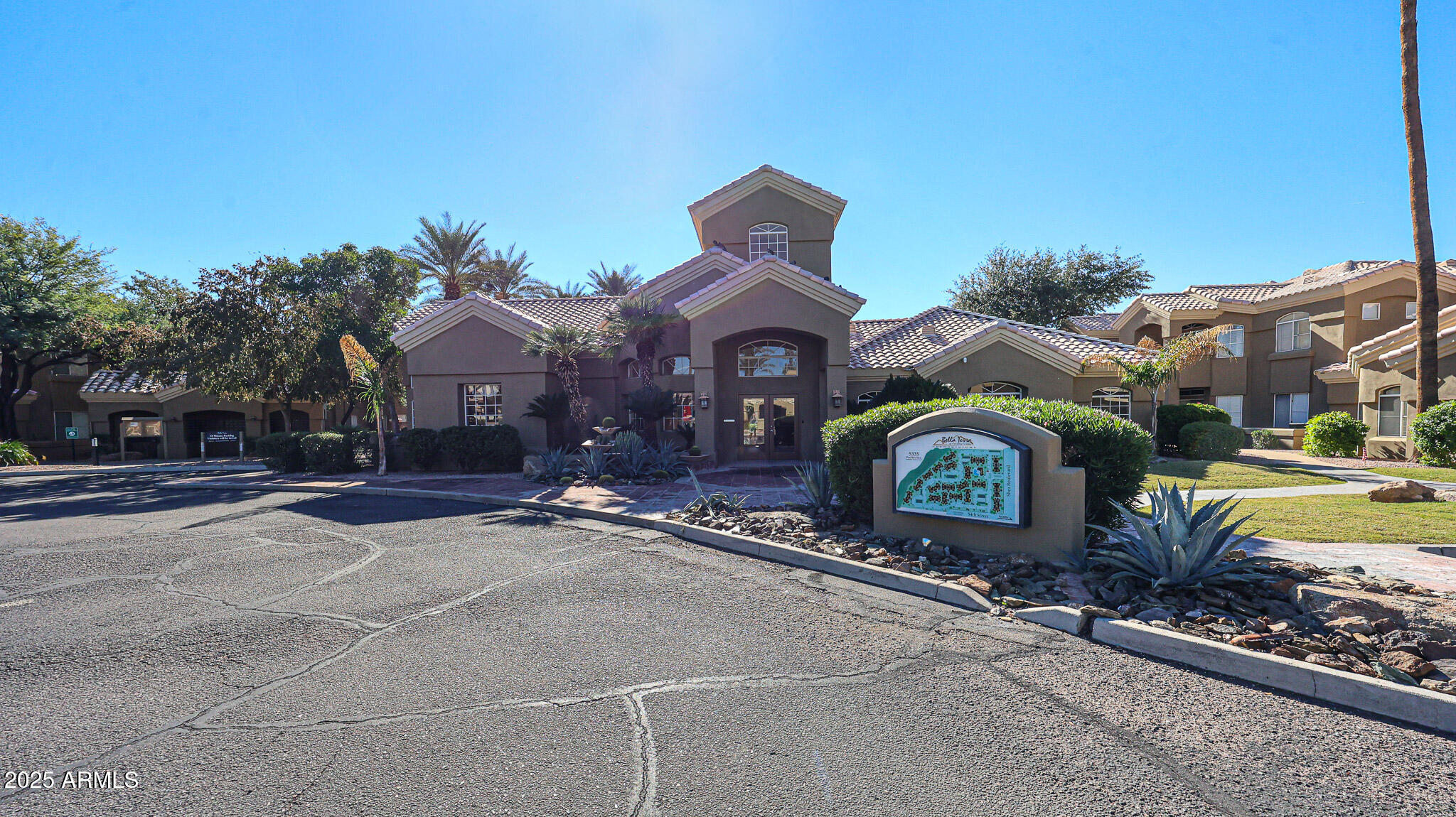 5335 E SHEA Boulevard 1047