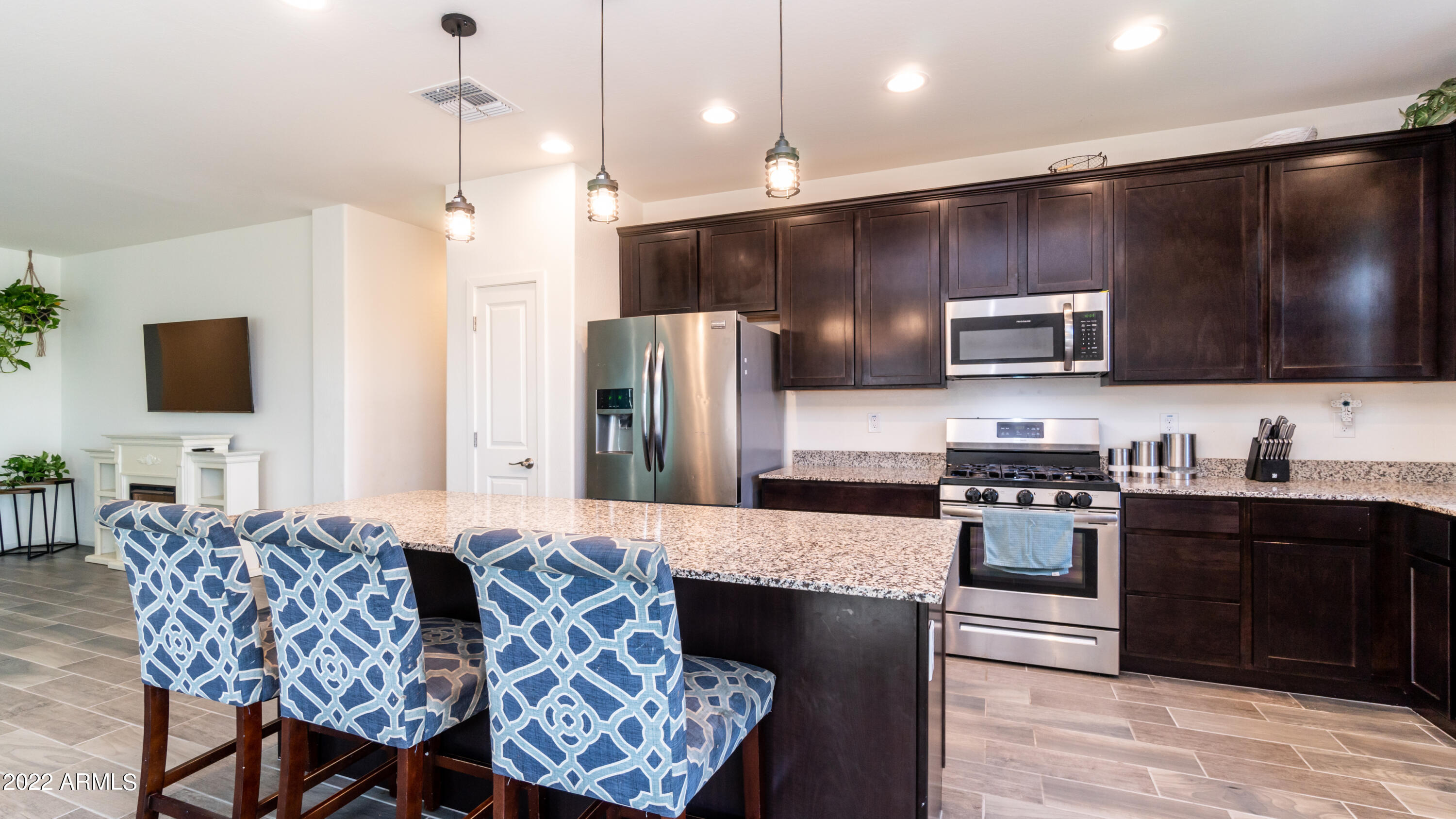 14338 W BRONCO Trail