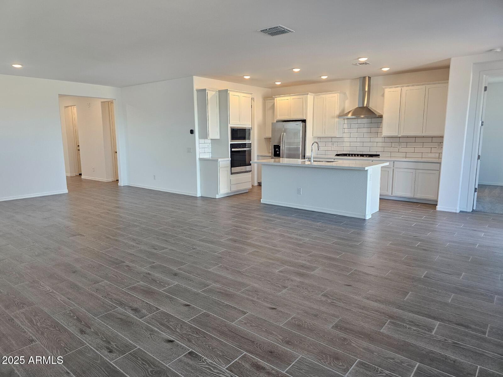 17236 W VIA DONA Road