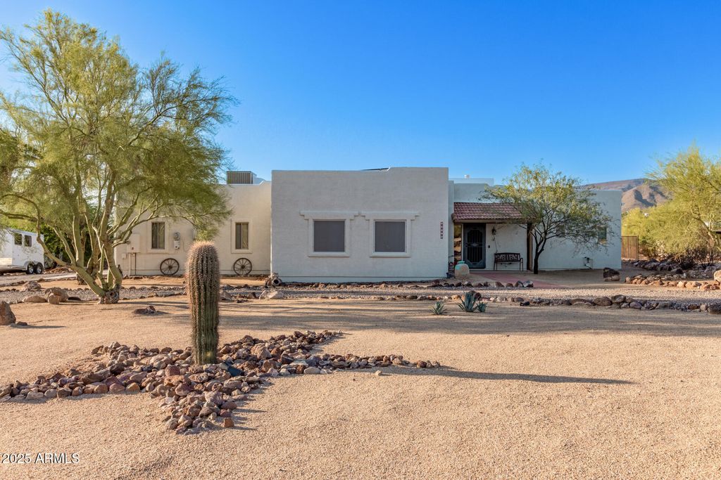 Photo of 44015 N 20th Street, New River, AZ 85087 (MLS # 7000098)