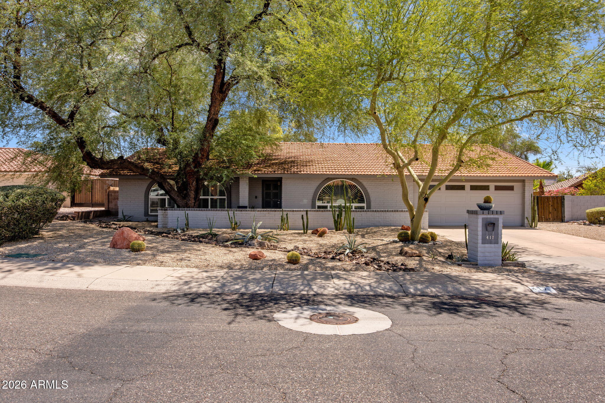 417 E BECK Lane