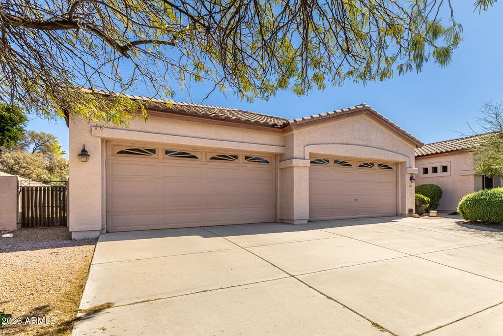 Photo of 1423 N Vincent Circle, Mesa, AZ 85207 (MLS # 6999256)