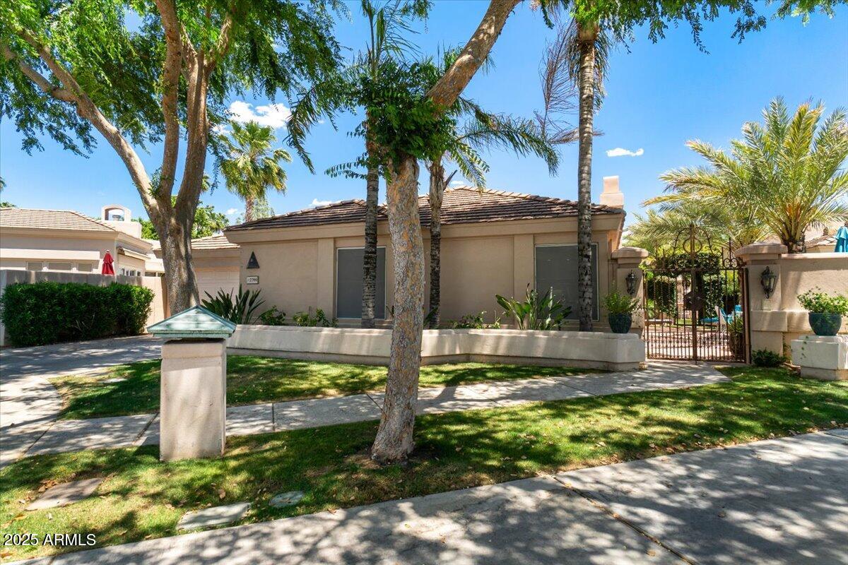 7799 E OAKSHORE Drive