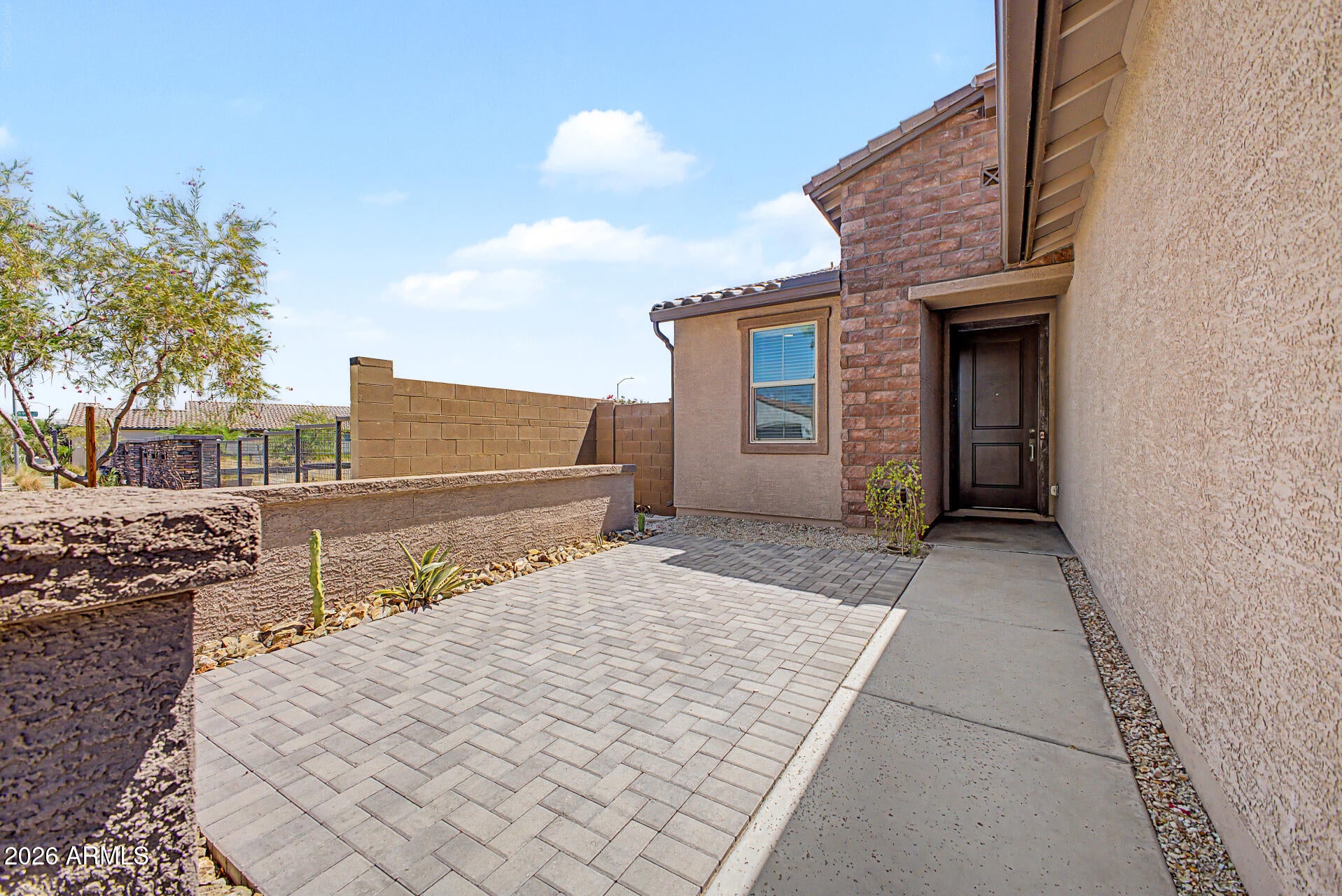 8947 W SOLANO Drive