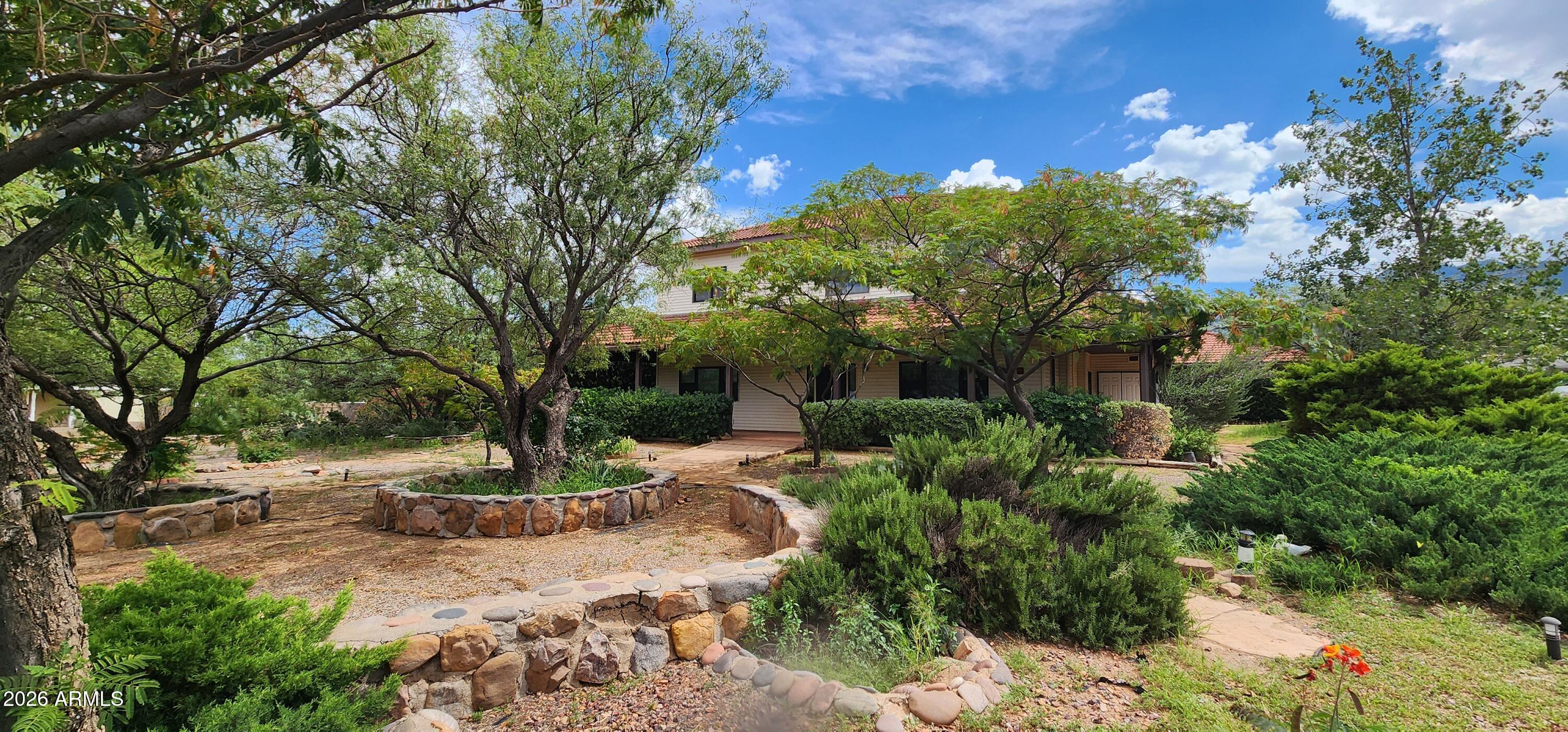 1500 E CHOCTAW Drive