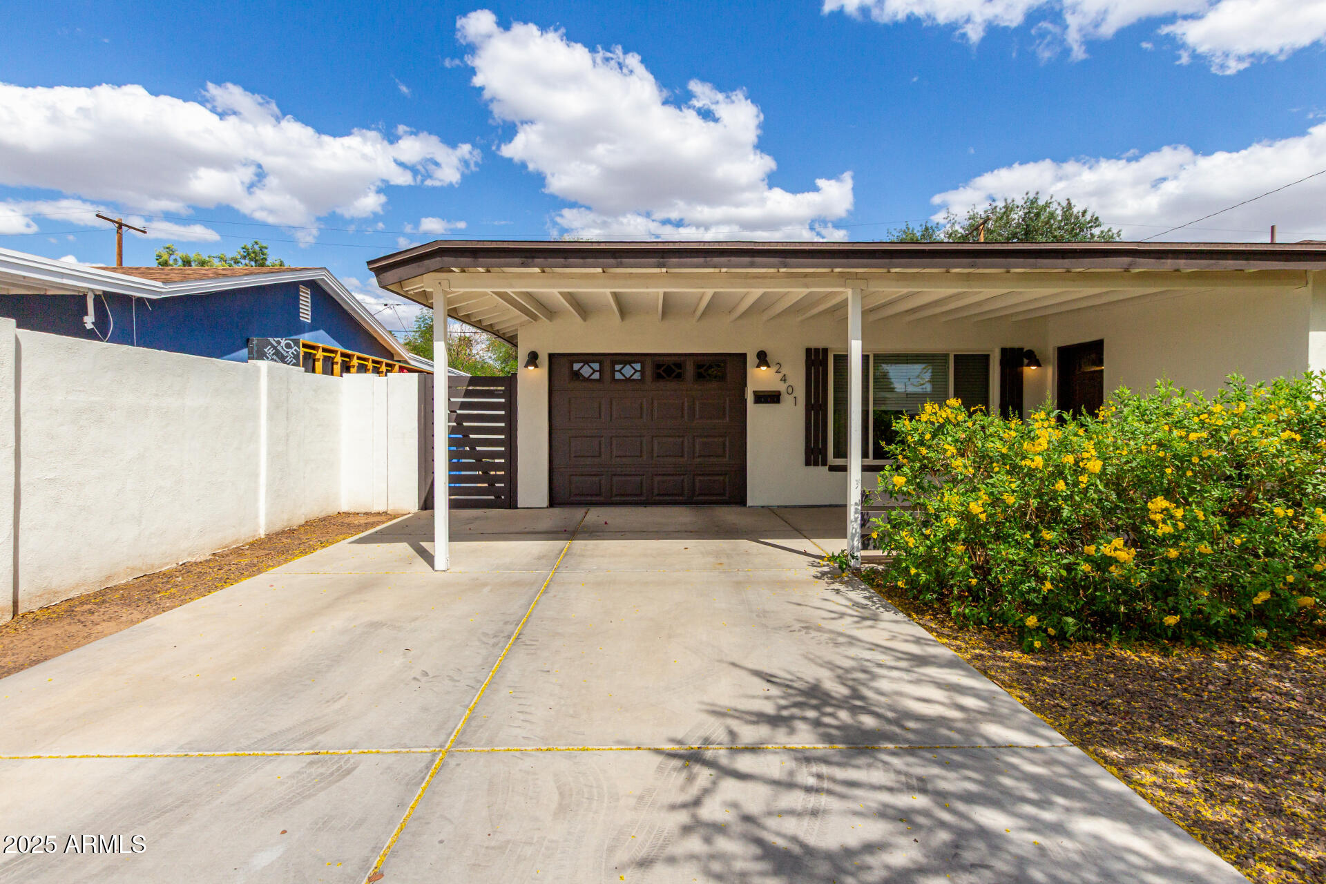 2401 N 37TH Way